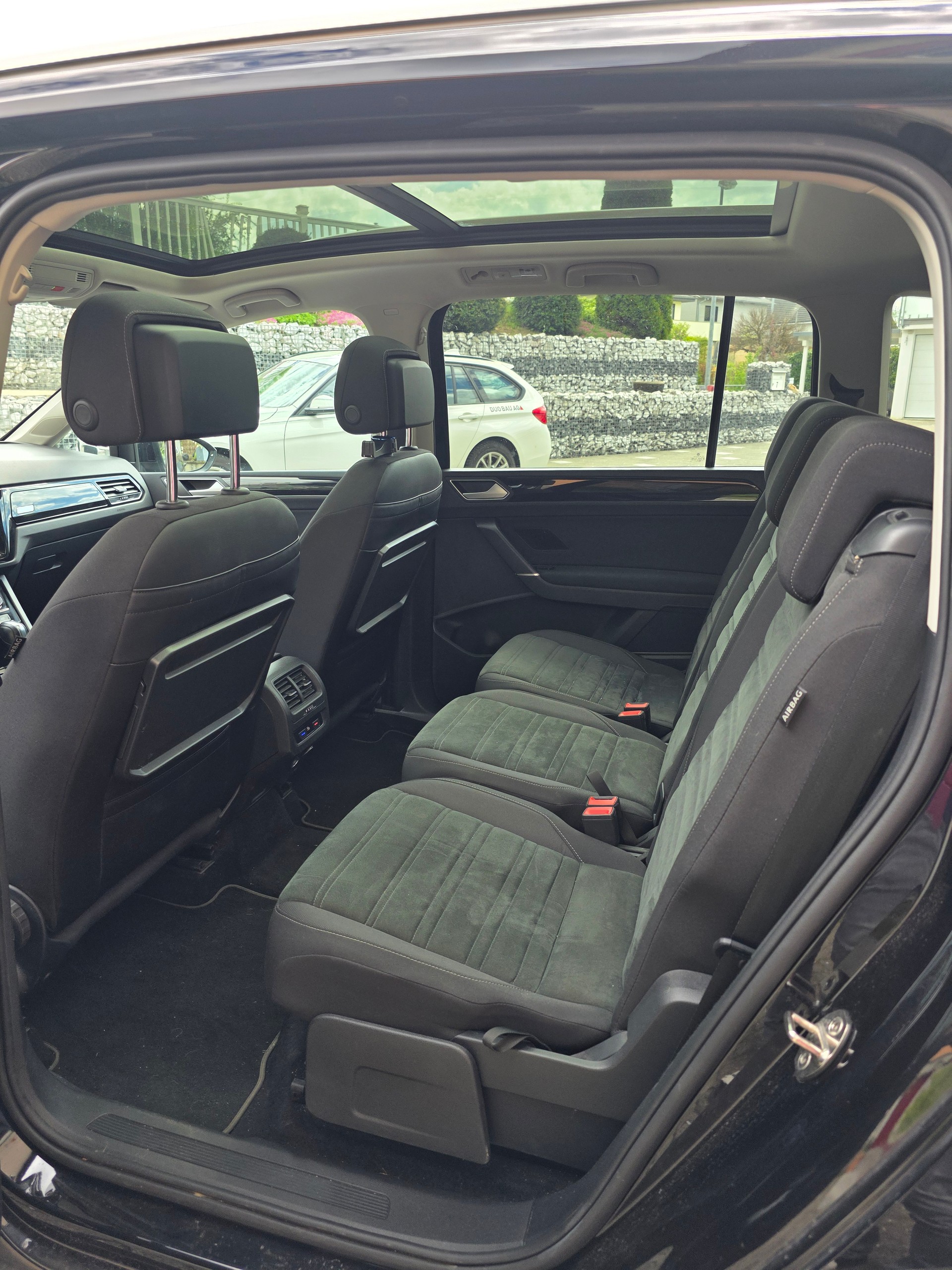 VW Touran 2.0 TDI BlueMotion Technology Highline DSG-image-3