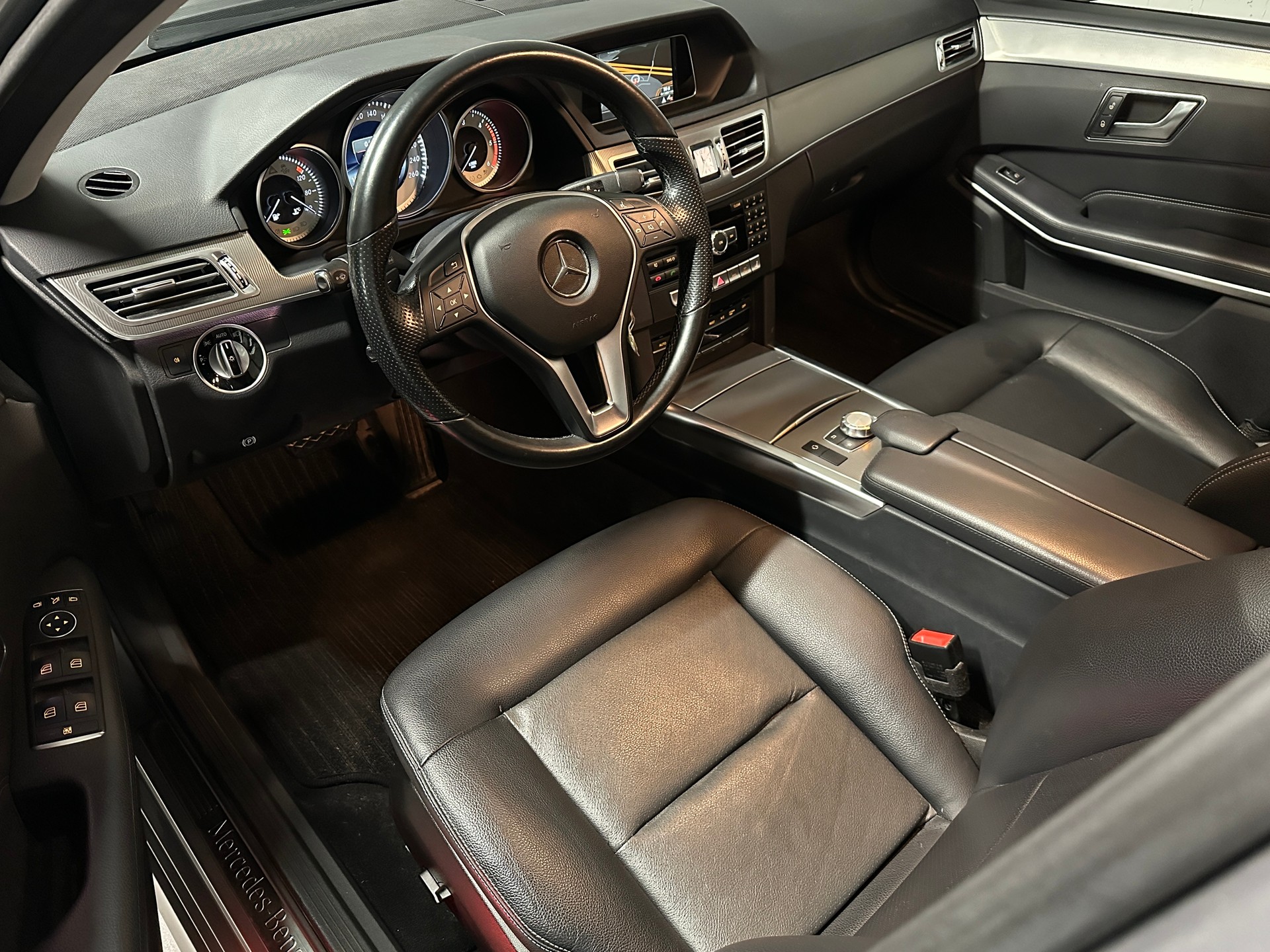 MERCEDES-BENZ E 220 CDI Avantgarde 7G-Tronic-image-9