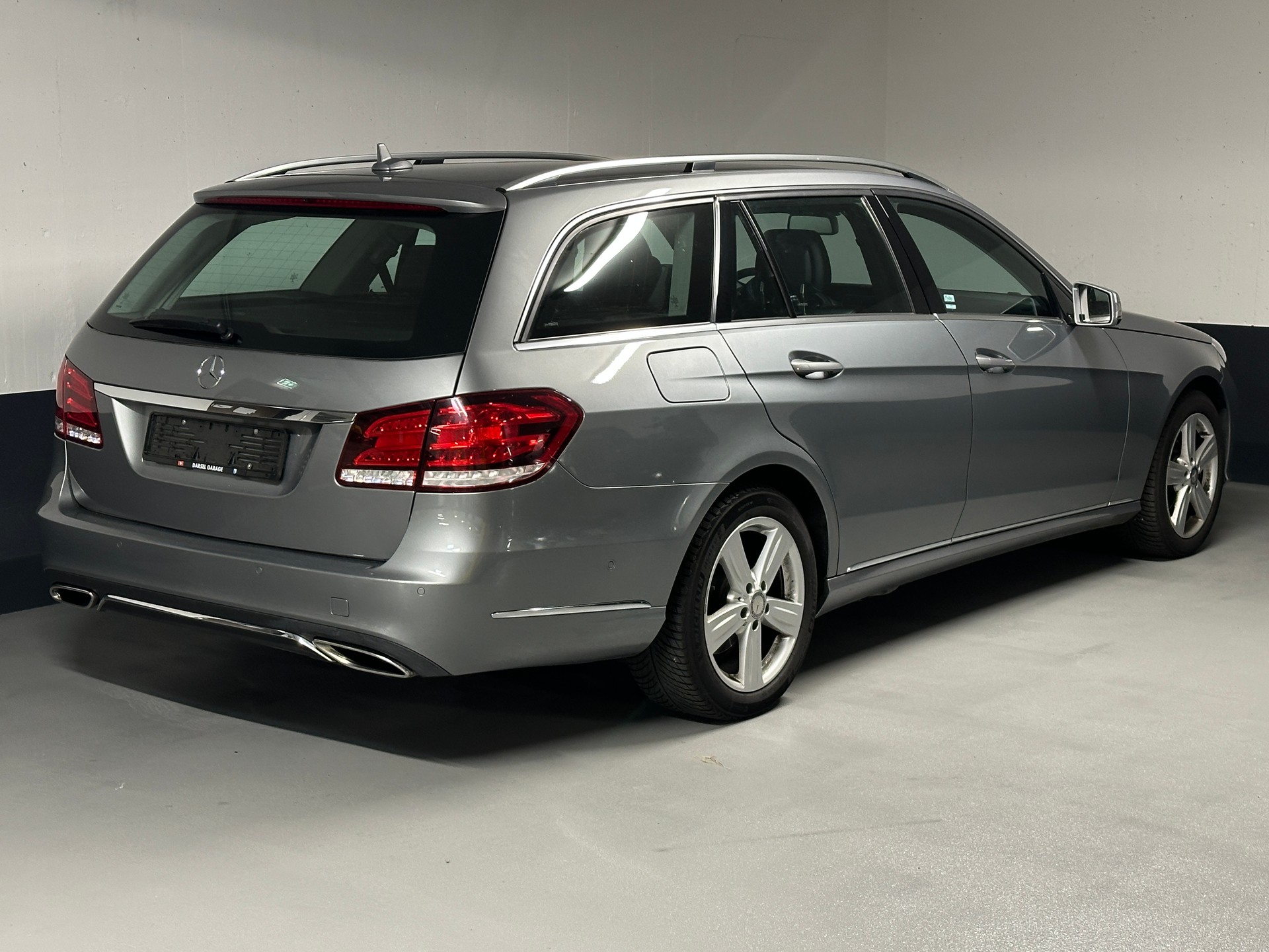 MERCEDES-BENZ E 220 CDI Avantgarde 7G-Tronic-image-5