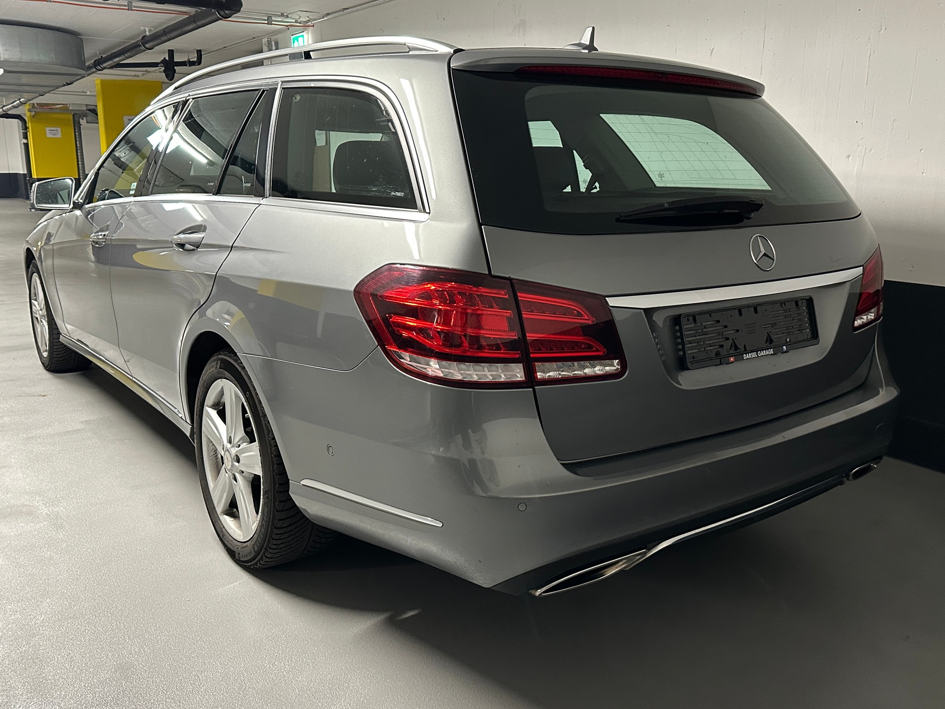 MERCEDES-BENZ E 220 CDI Avantgarde 7G-Tronic-image-2