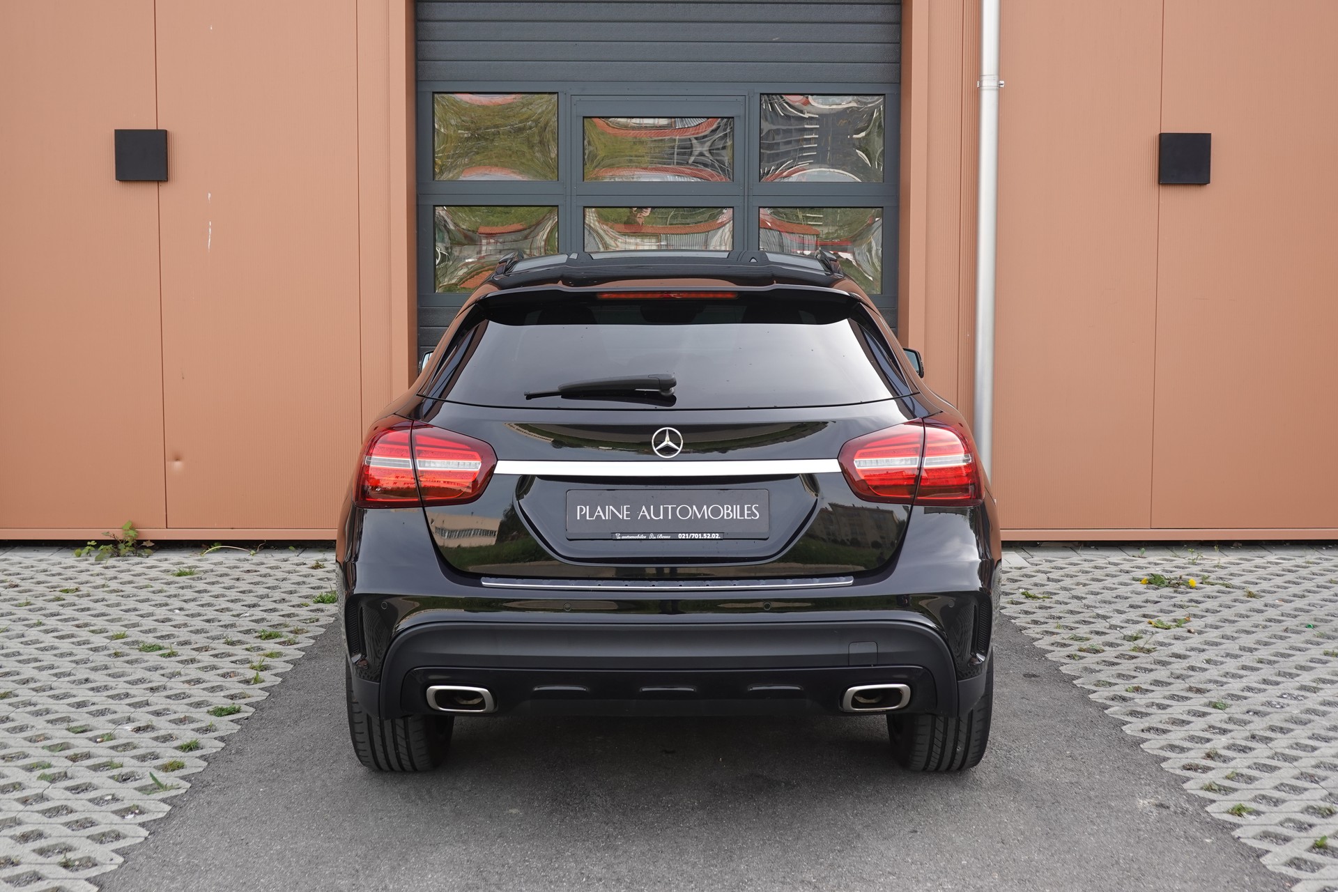 MERCEDES-BENZ GLA 250 AMG Line 4Matic CH Fahrzeug - "Tempomat * Caméra * Hayon Electrique * GPS * Aide à la conduite"-image-8