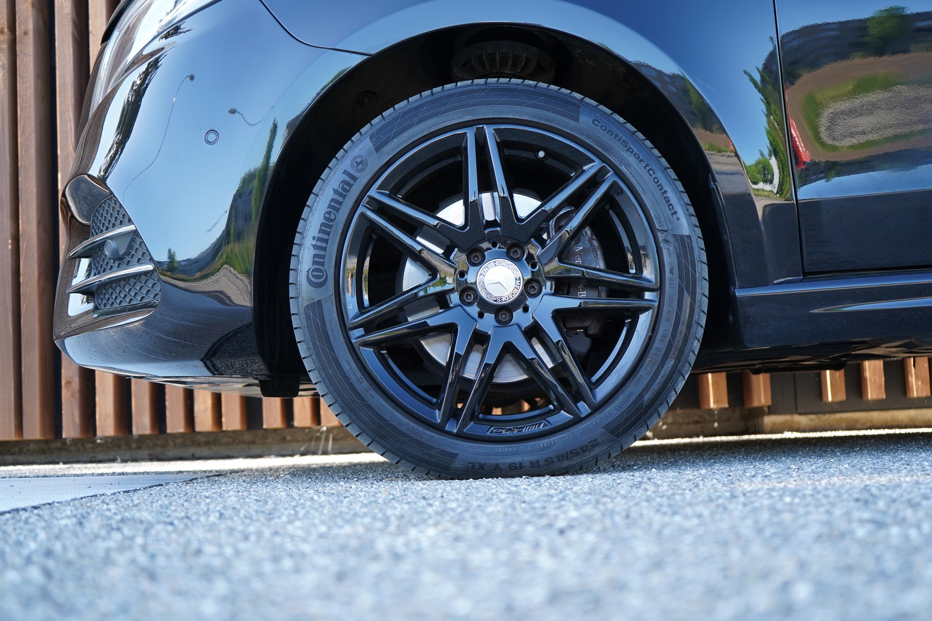 MERCEDES-BENZ V 250 d AVANTGARDE AMG LINE BLACK LANG 4MATIC 7G-TRONIC l 190 PS-image-16