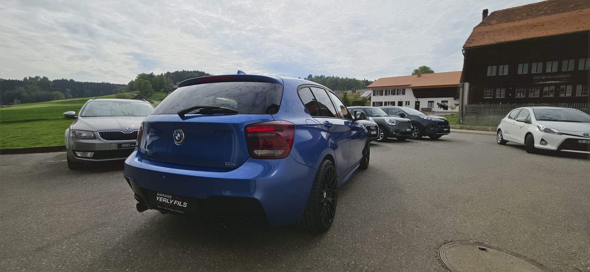 BMW M135i xDrive Steptronic-image-2