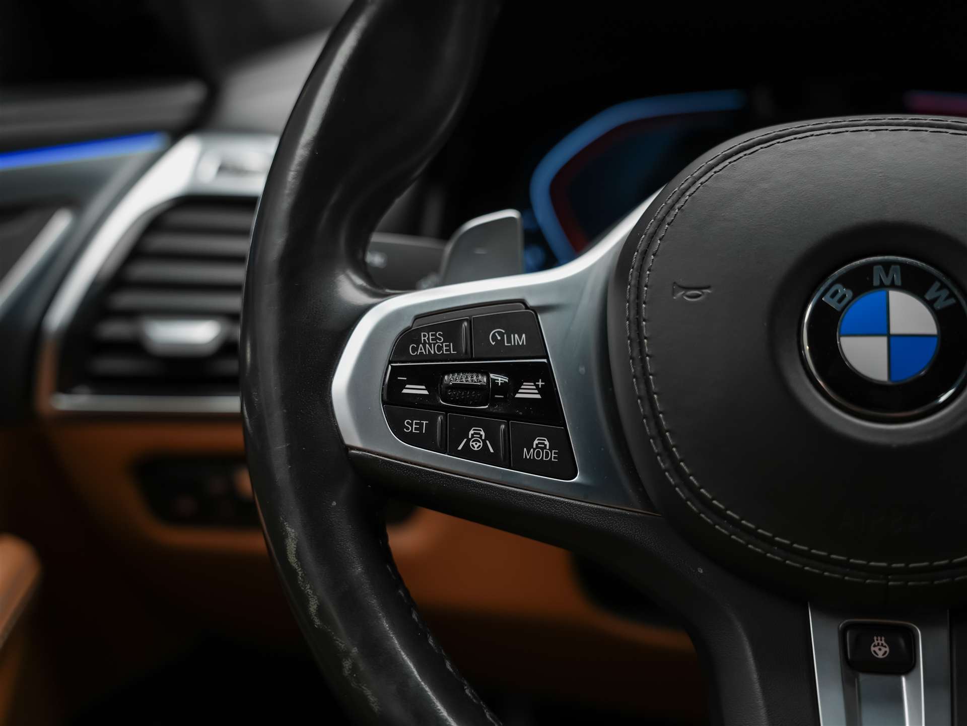 BMW 840d xDrive Steptronic M Sport **CH-Auto**-image-24
