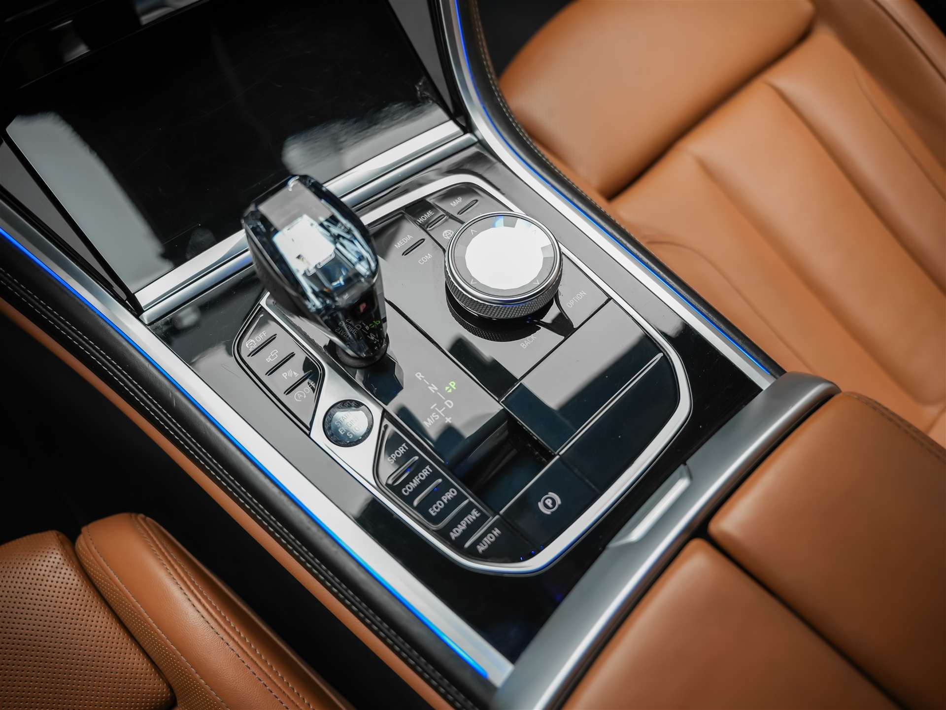 BMW 840d xDrive Steptronic M Sport **CH-Auto**-image-22