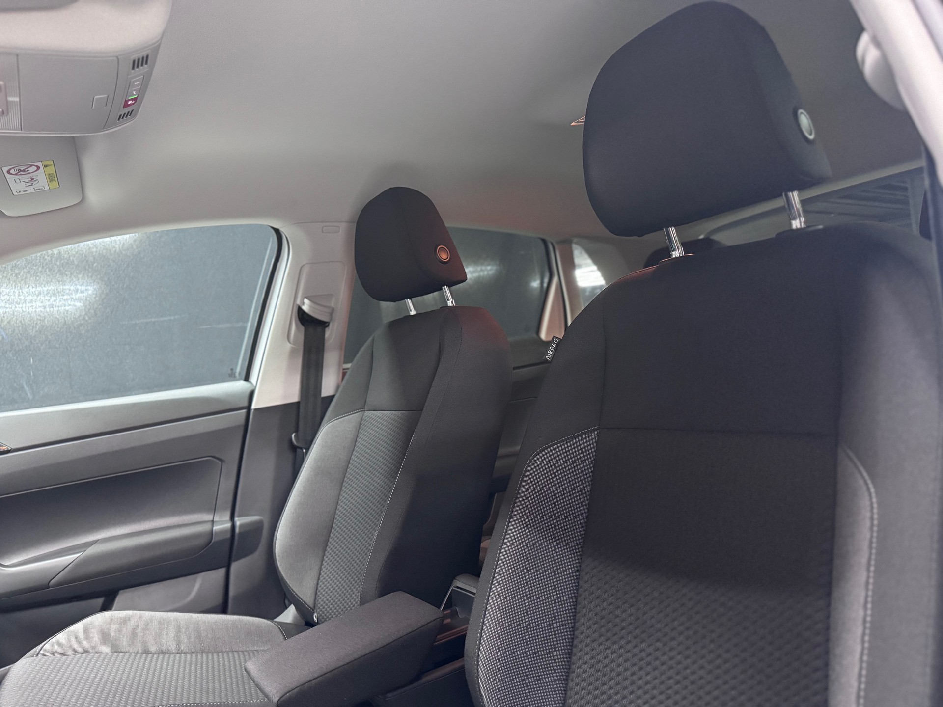 VW Polo 1.0 TSI Life DSG-image-8