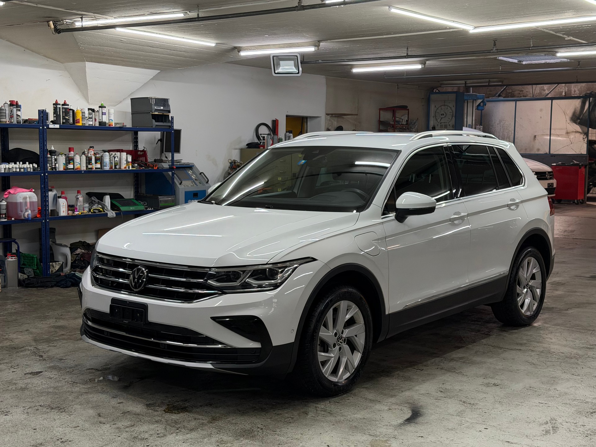 VW Tiguan 1.4TSI PHEV Elegance DSG-image-3