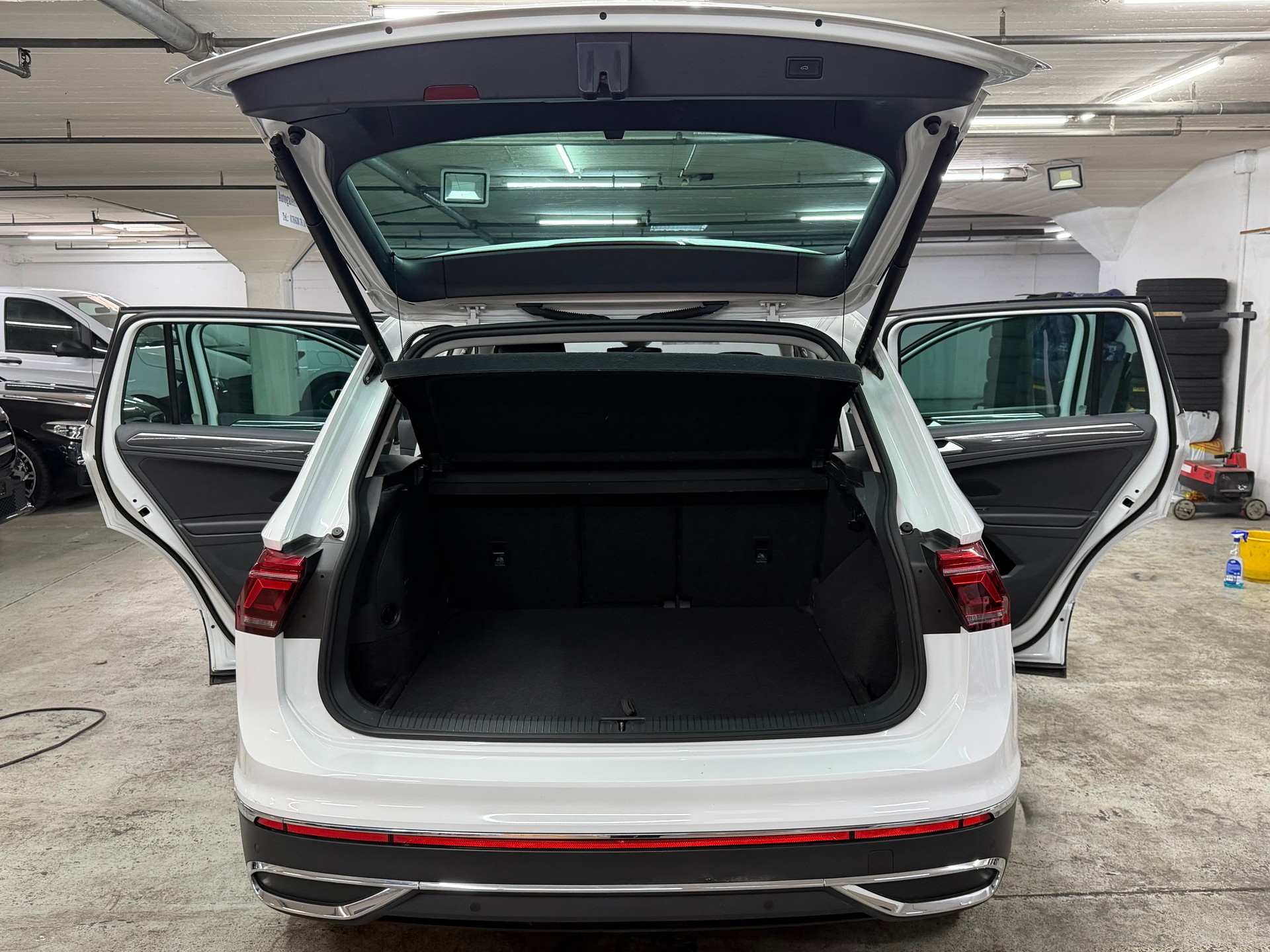VW Tiguan 1.4TSI PHEV Elegance DSG-image-9