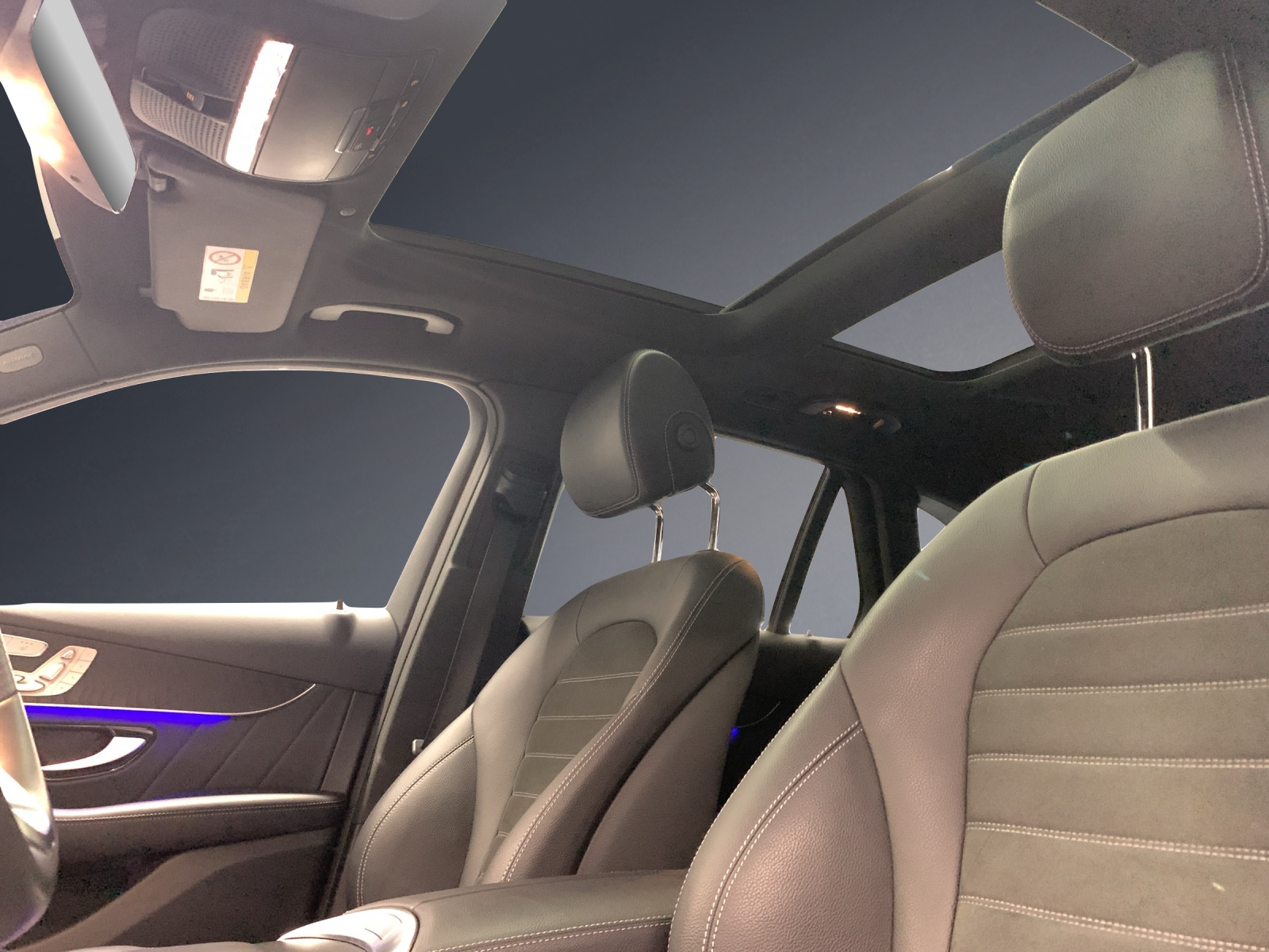 MERCEDES-BENZ GLC 200 AMG Line 4Matic-image-14