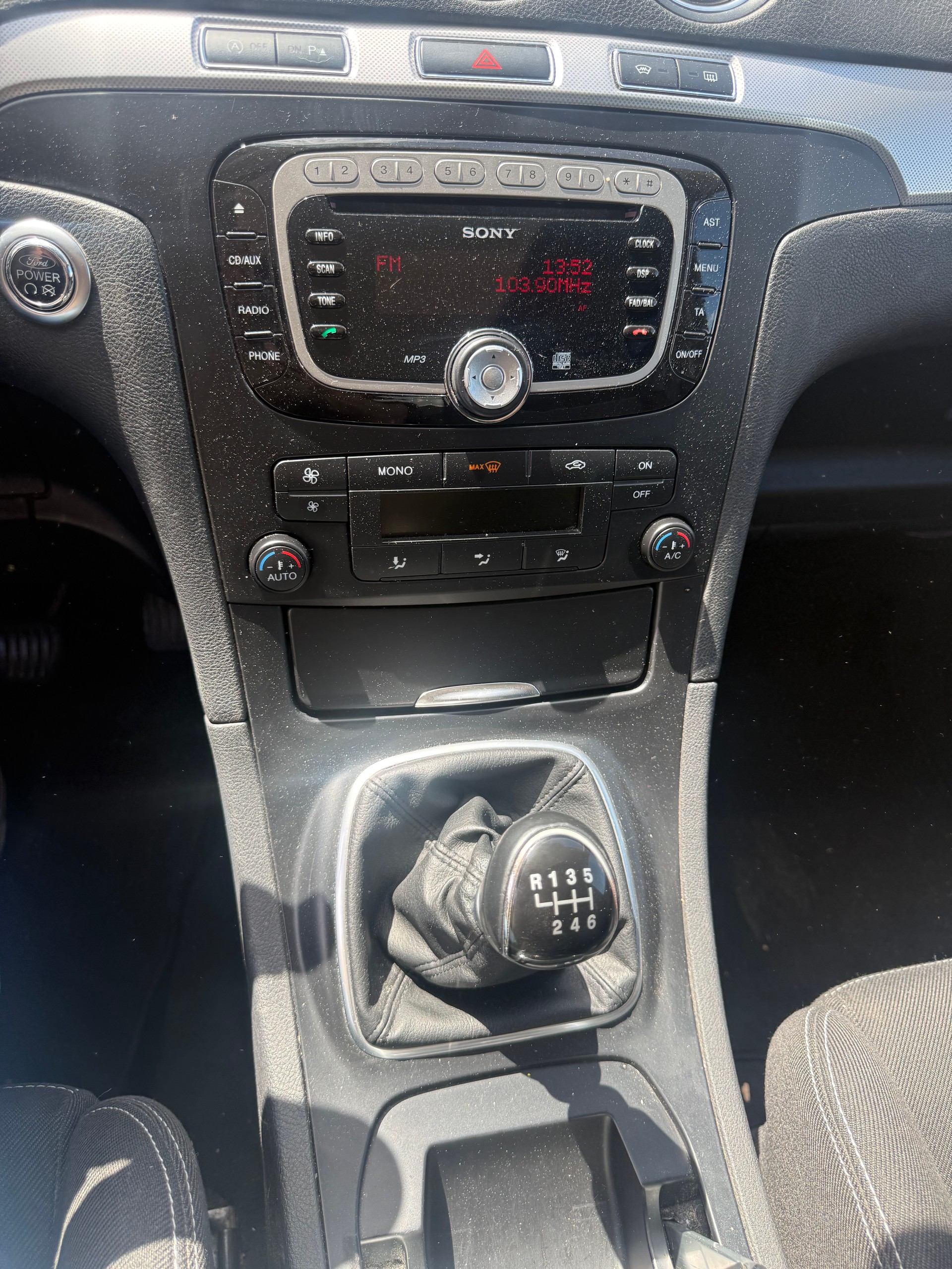 FORD S-Max 1.6 SCTi Family Edition-image-9
