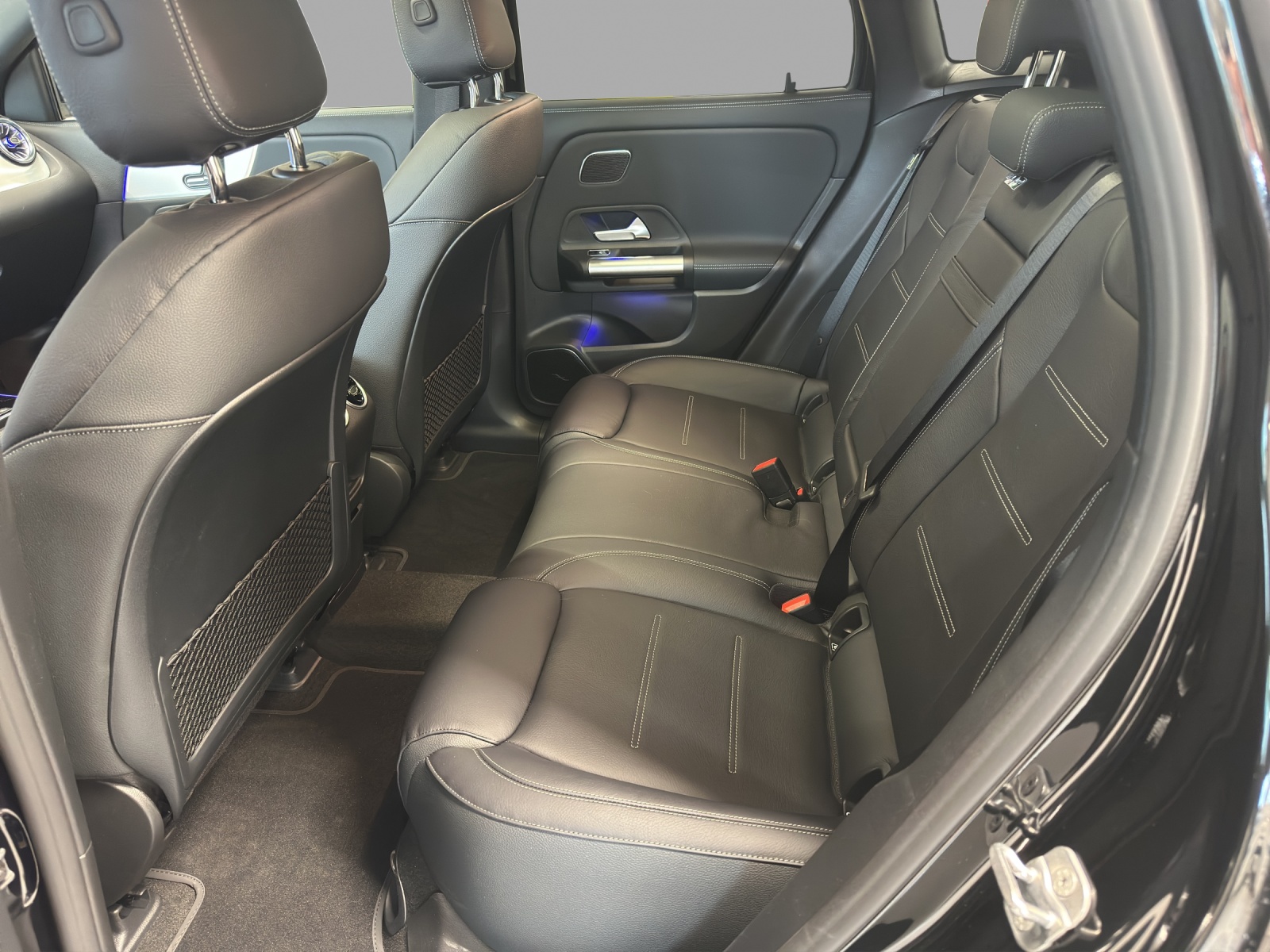MERCEDES-BENZ EQA 350 66,5 kWh 4Matic Excellence-image-13