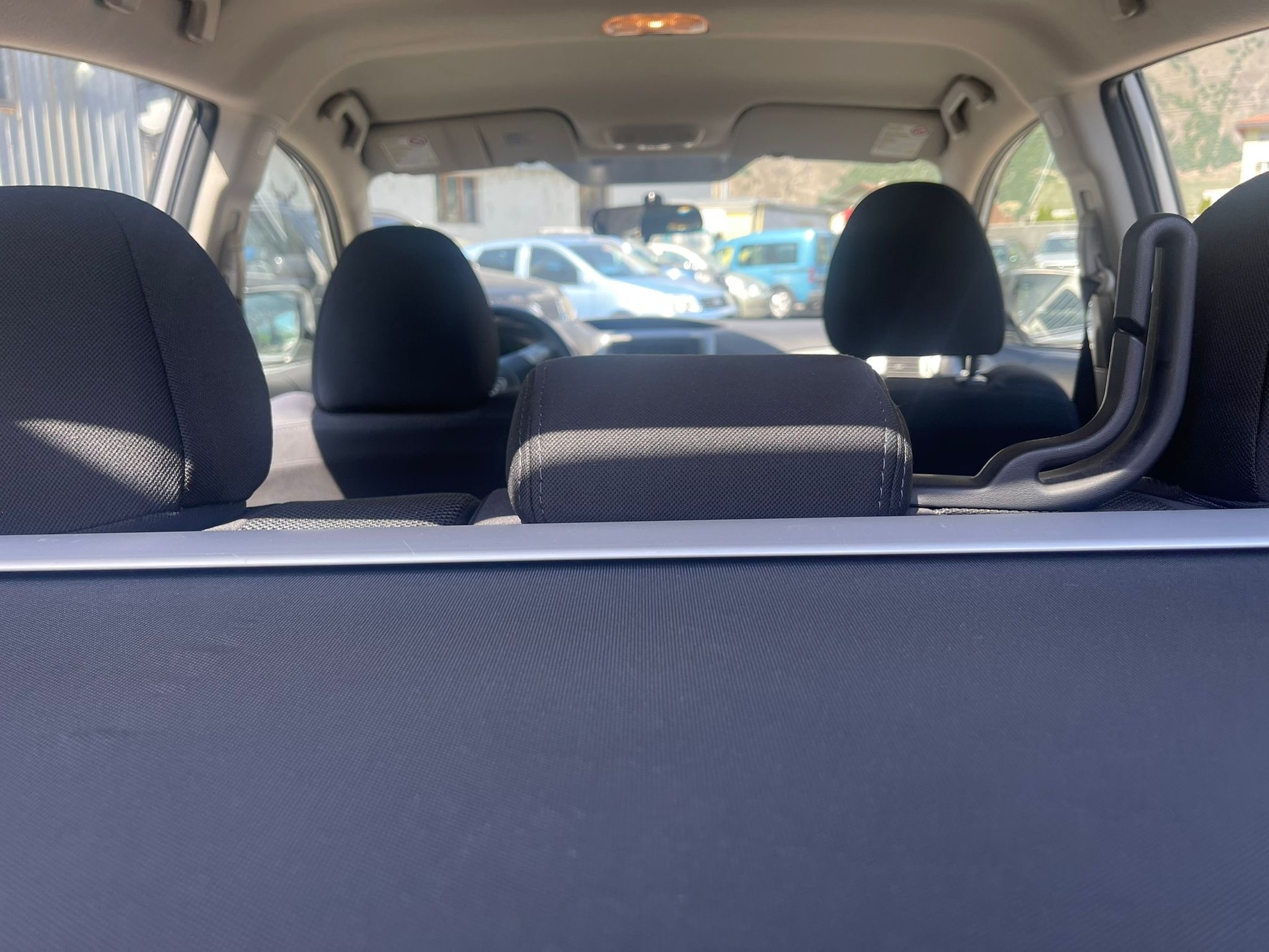 SUBARU Impreza 2.0R Comfort S Automatic-image-11