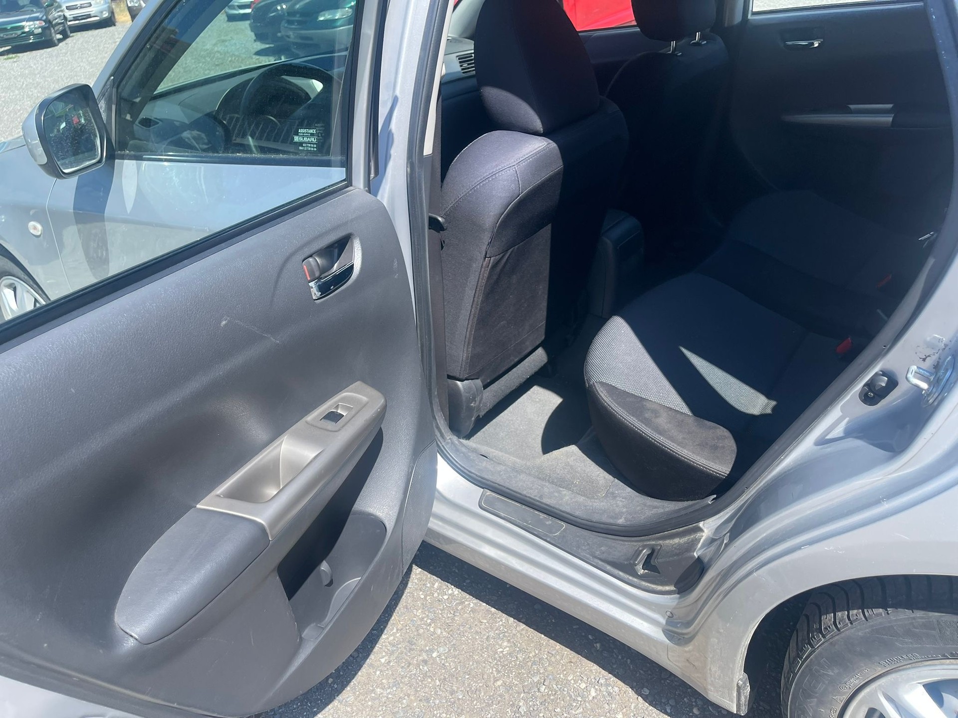 SUBARU Impreza 2.0R Comfort S Automatic-image-5