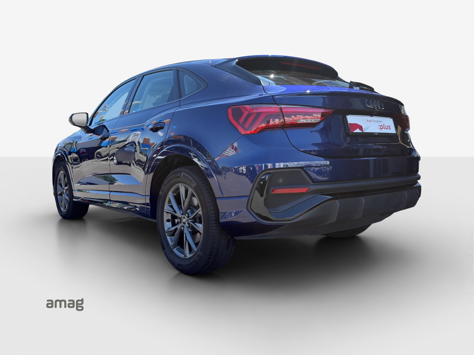 AUDI Q3 Sportback 40 TFSI S line quattro S-tronic-image-2