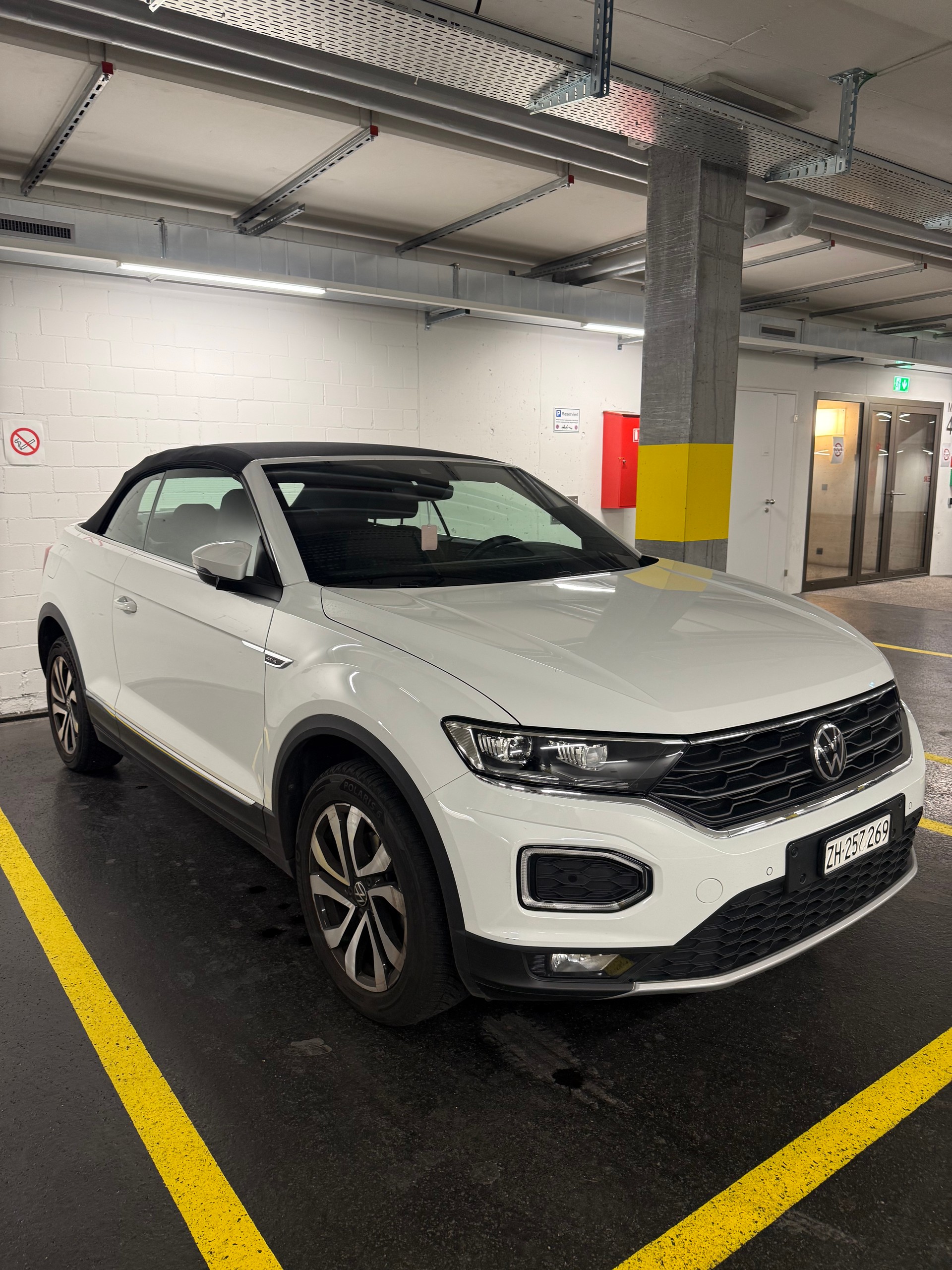 VW VW T-Roc Cabriolet 1.5 TSI DSG-image-0