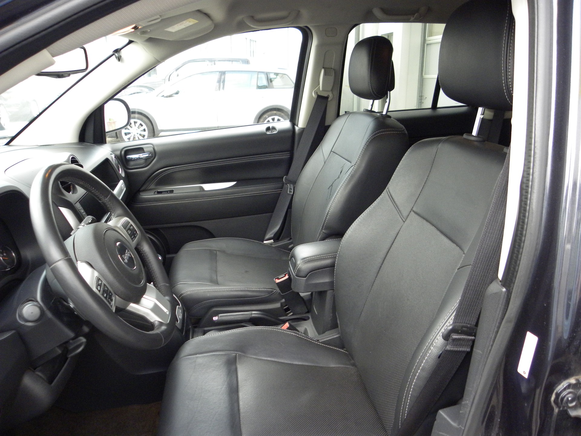JEEP Compass 2.4 Limited Automatic-image-6