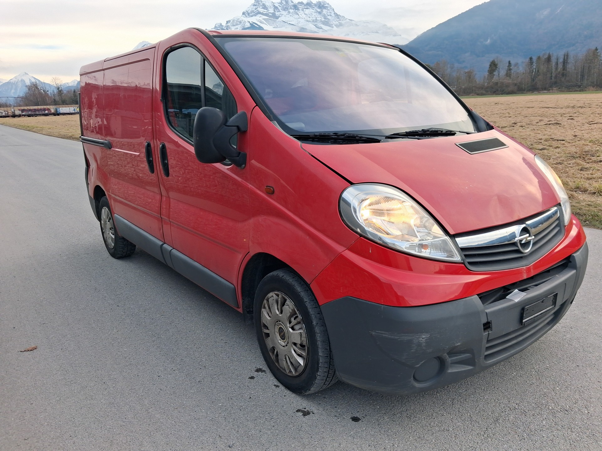 OPEL Vivaro 2.0 CDTI 2.7t L1H1-image-1