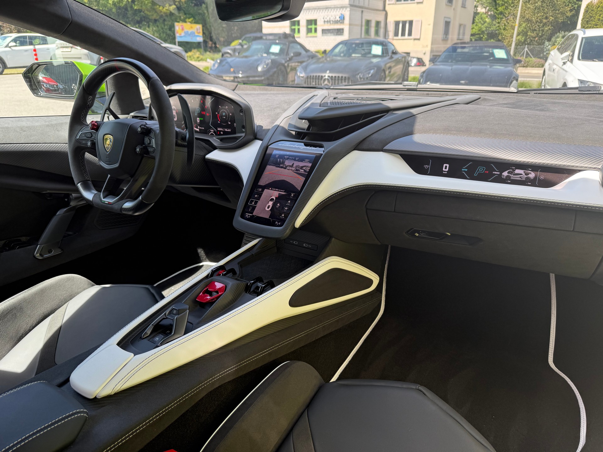 LAMBORGHINI Revuelto Verde Citrea-image-12