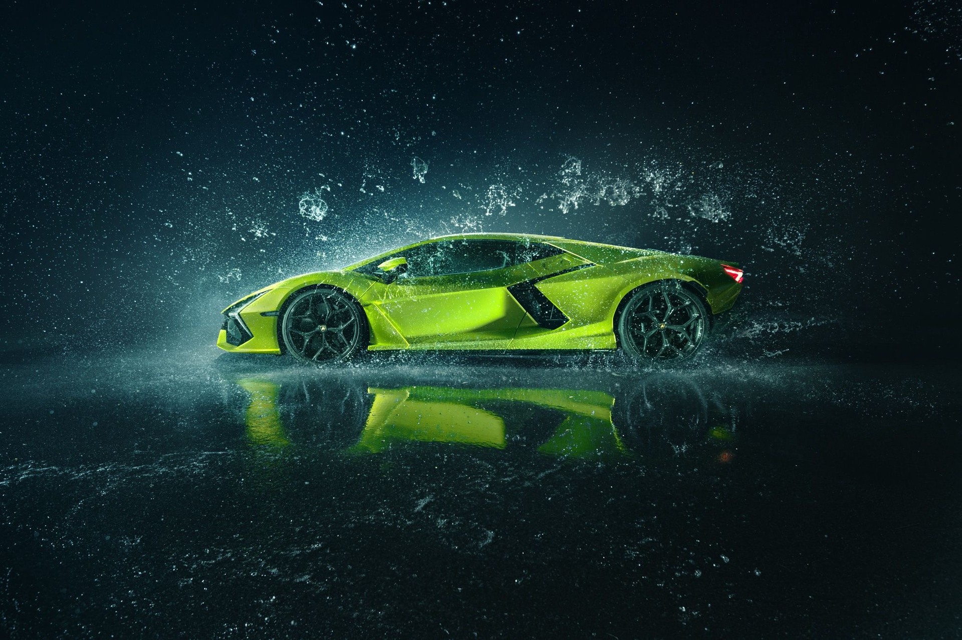 LAMBORGHINI Revuelto Verde Citrea-image-3