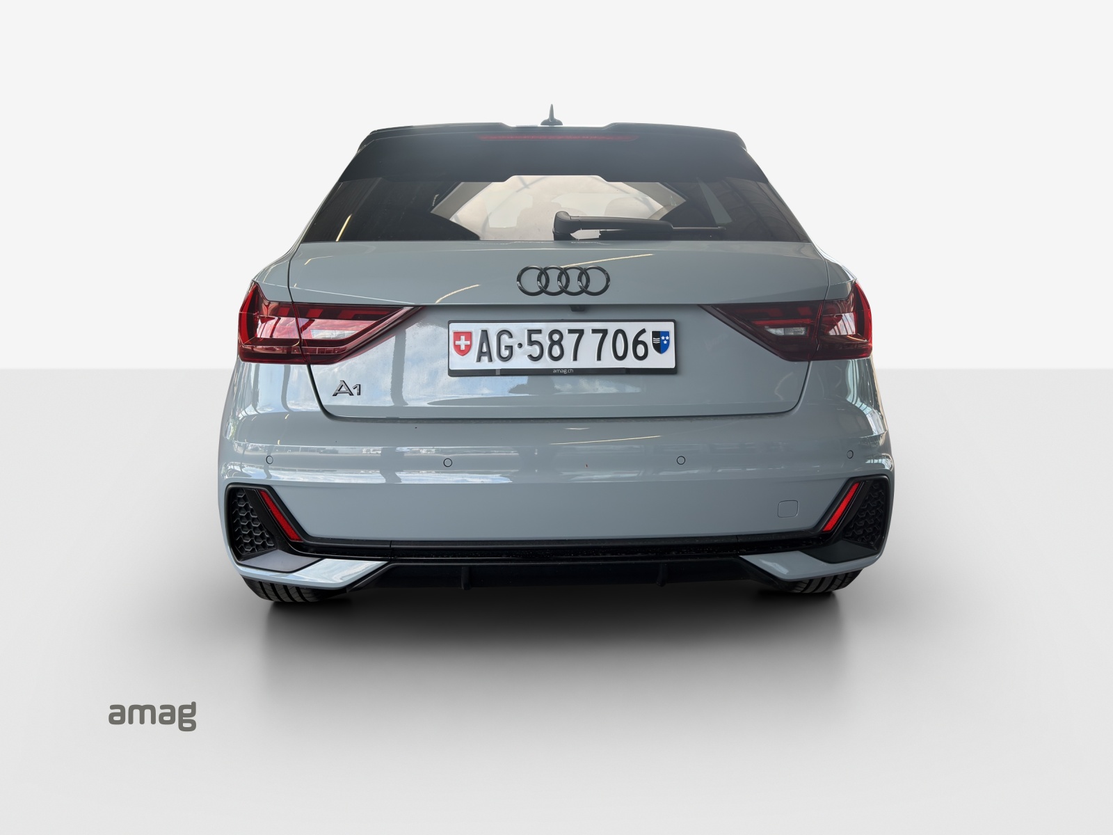 AUDI A1 Sportback 30 TFSI S Line Attraction S-tronic-showroom-element-3