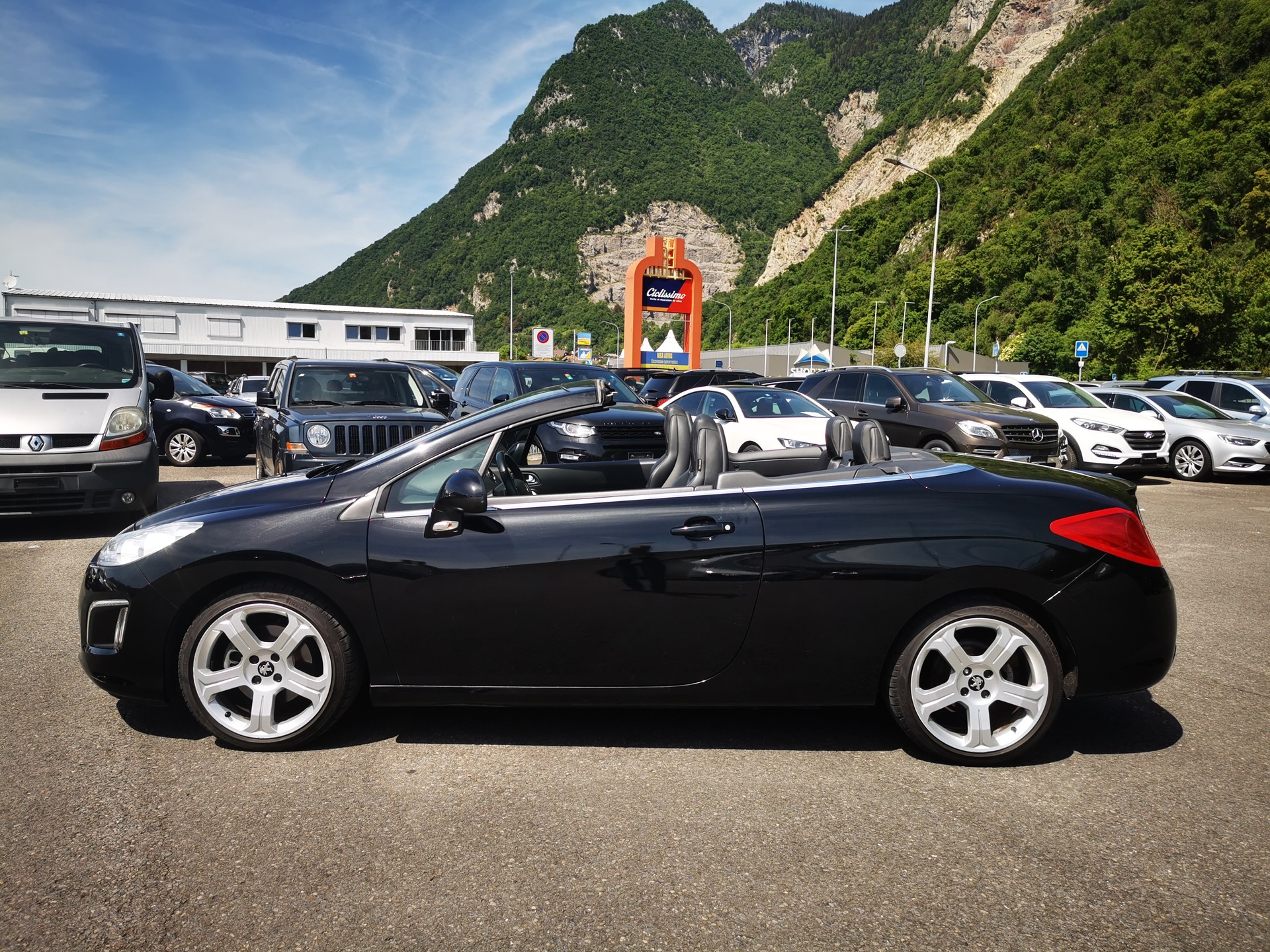 PEUGEOT 308 CC 1.6 16V Turbo Allure Automatic-image-1