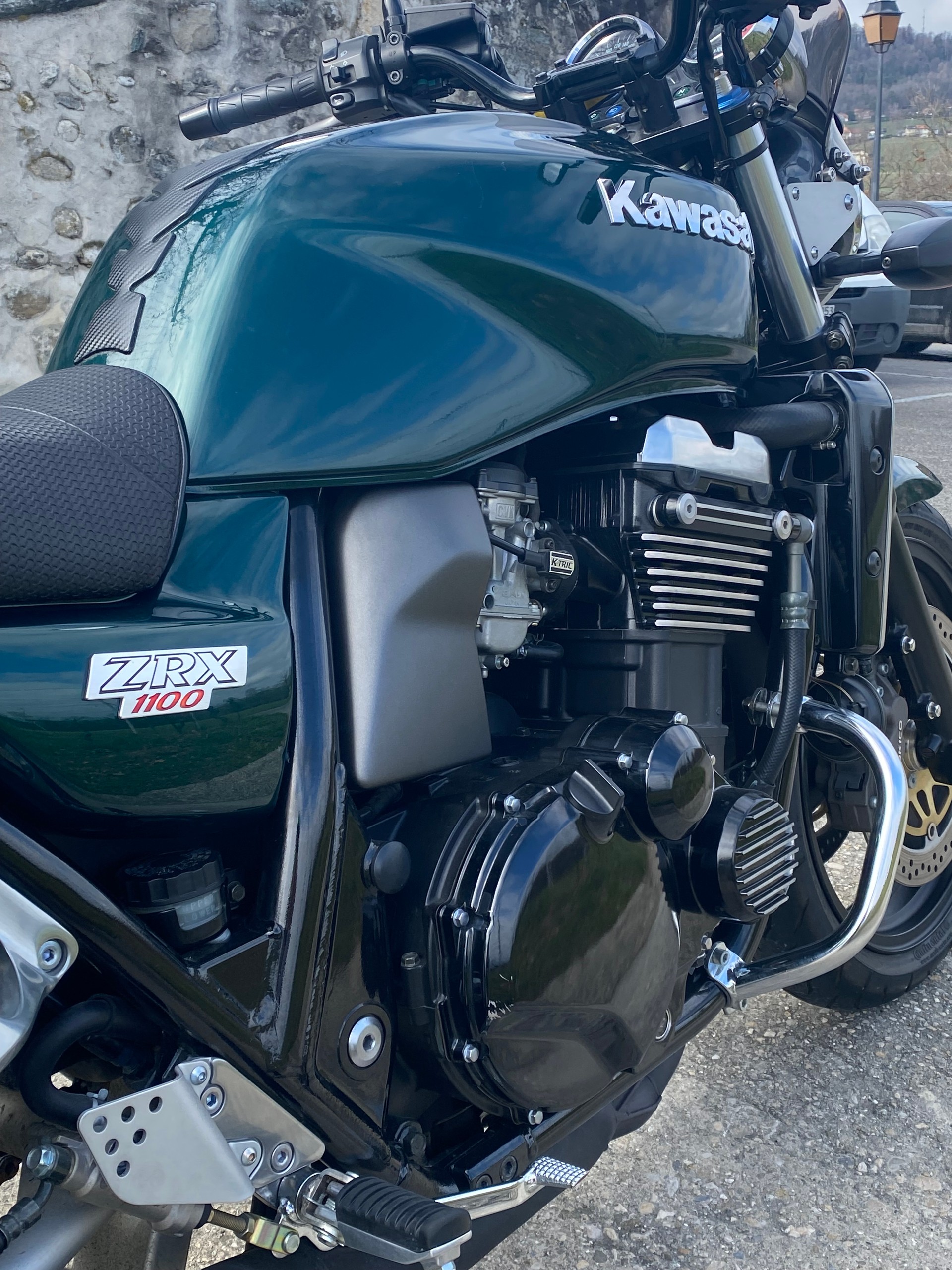 KAWASAKI ZRX 1100-image-2