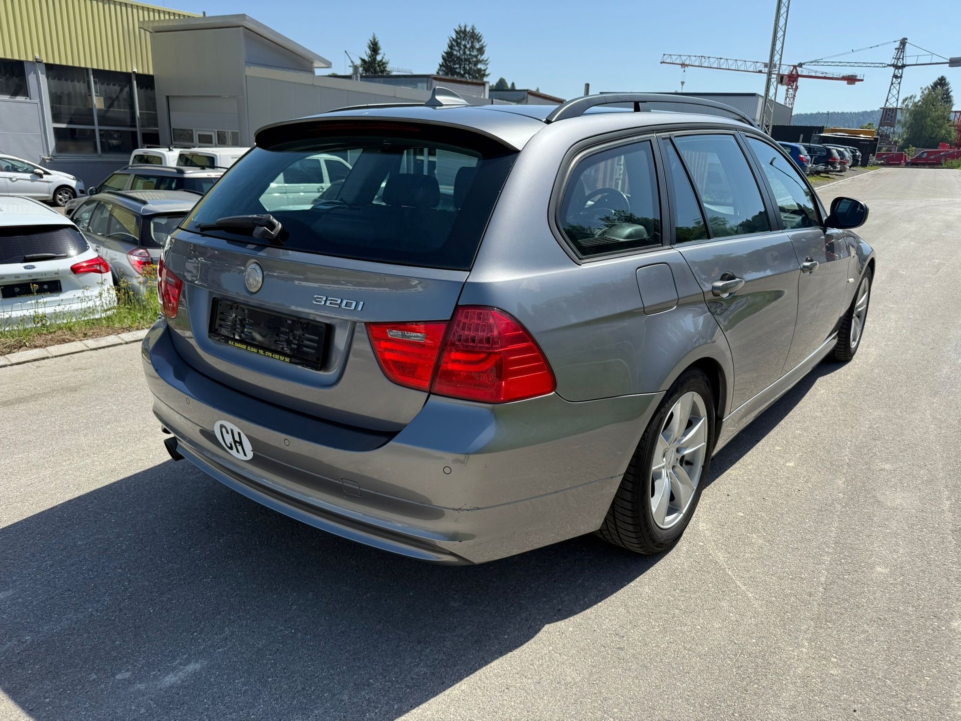 BMW 320i Touring Steptronic-image-6