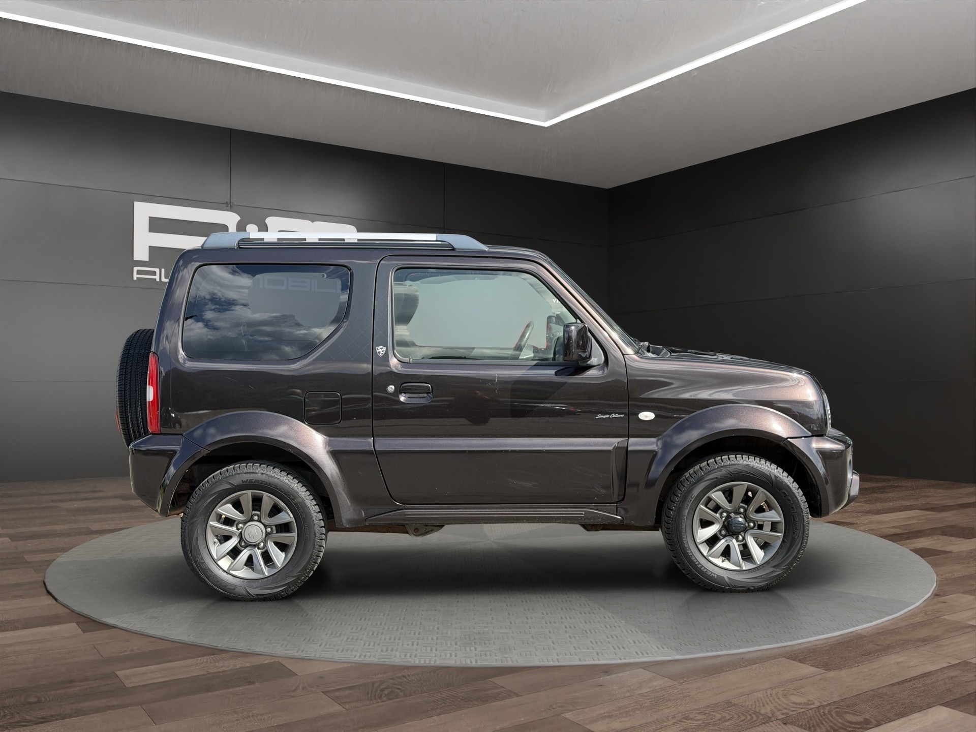 SUZUKI Jimny 1.3 16V Sergio Cellano-showroom-element-3
