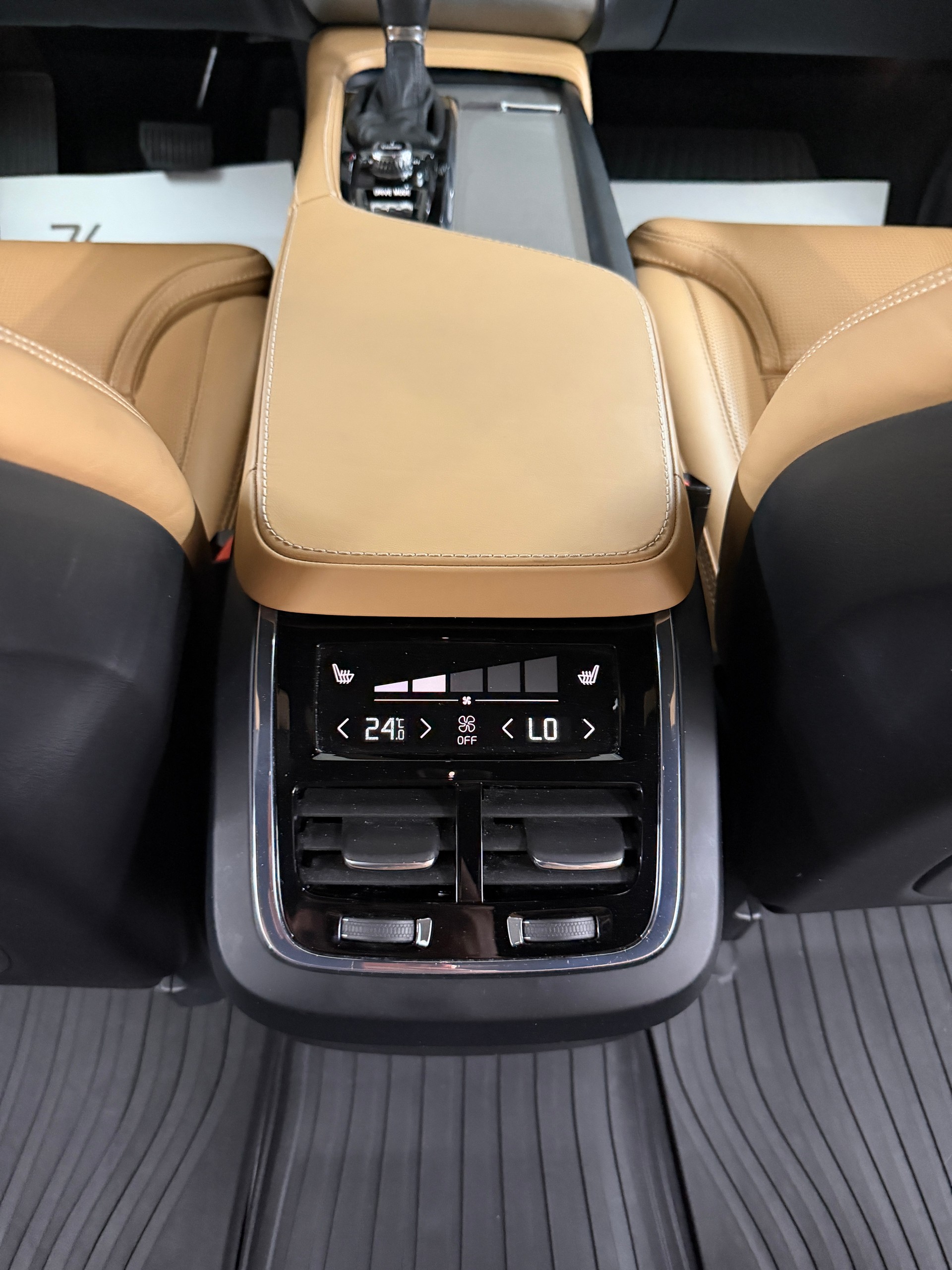 VOLVO XC90 T6 AWD Inscription Polestar 334PS ONYX BLACK 7-seater Geartronic-image-22