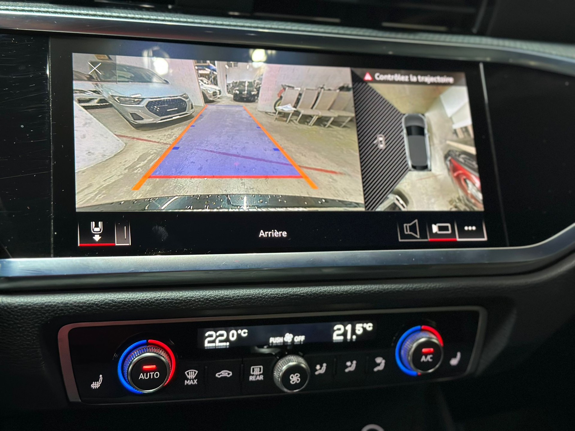 AUDI Q3 Sportback 40 TDI S line quattro S-tronic-image-13