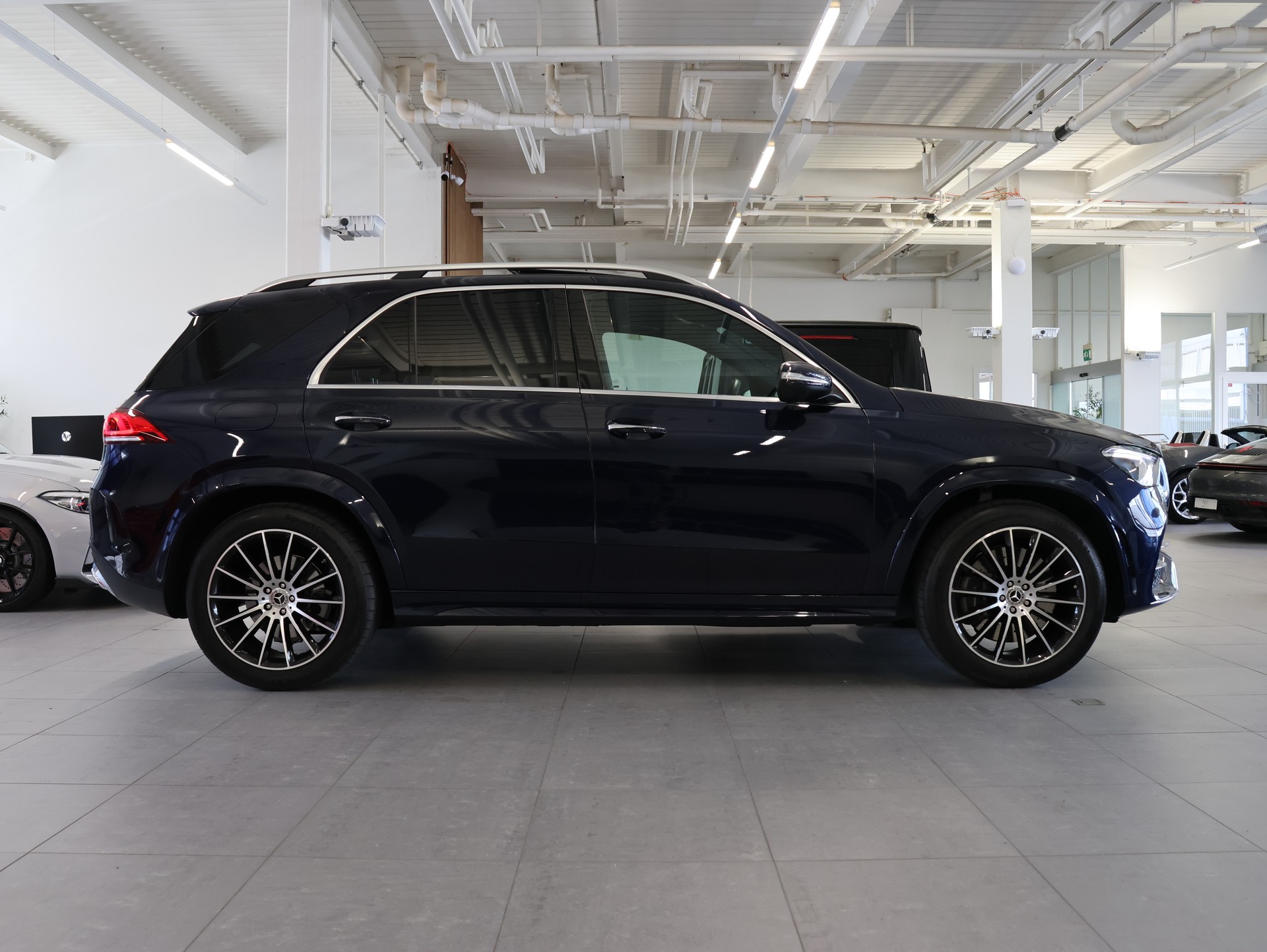 MERCEDES-BENZ GLE 350 de 4Matic 9G-Tronic *360 Kamera* *Panorama* *AMG Line*-image-6