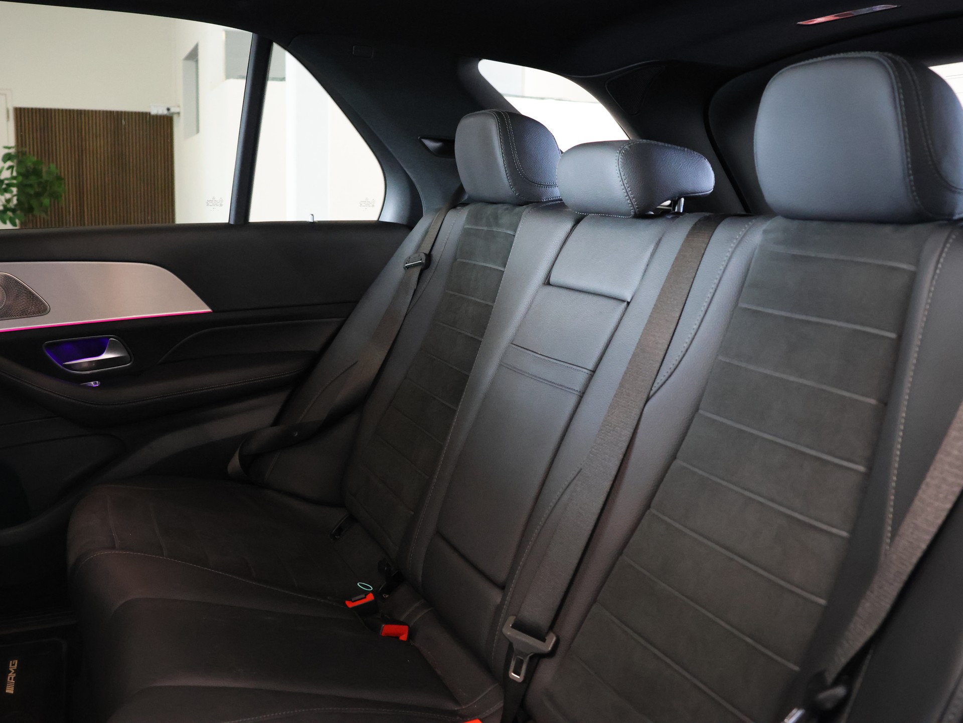 MERCEDES-BENZ GLE 350 de 4Matic 9G-Tronic *360 Kamera* *Panorama* *AMG Line*-image-28