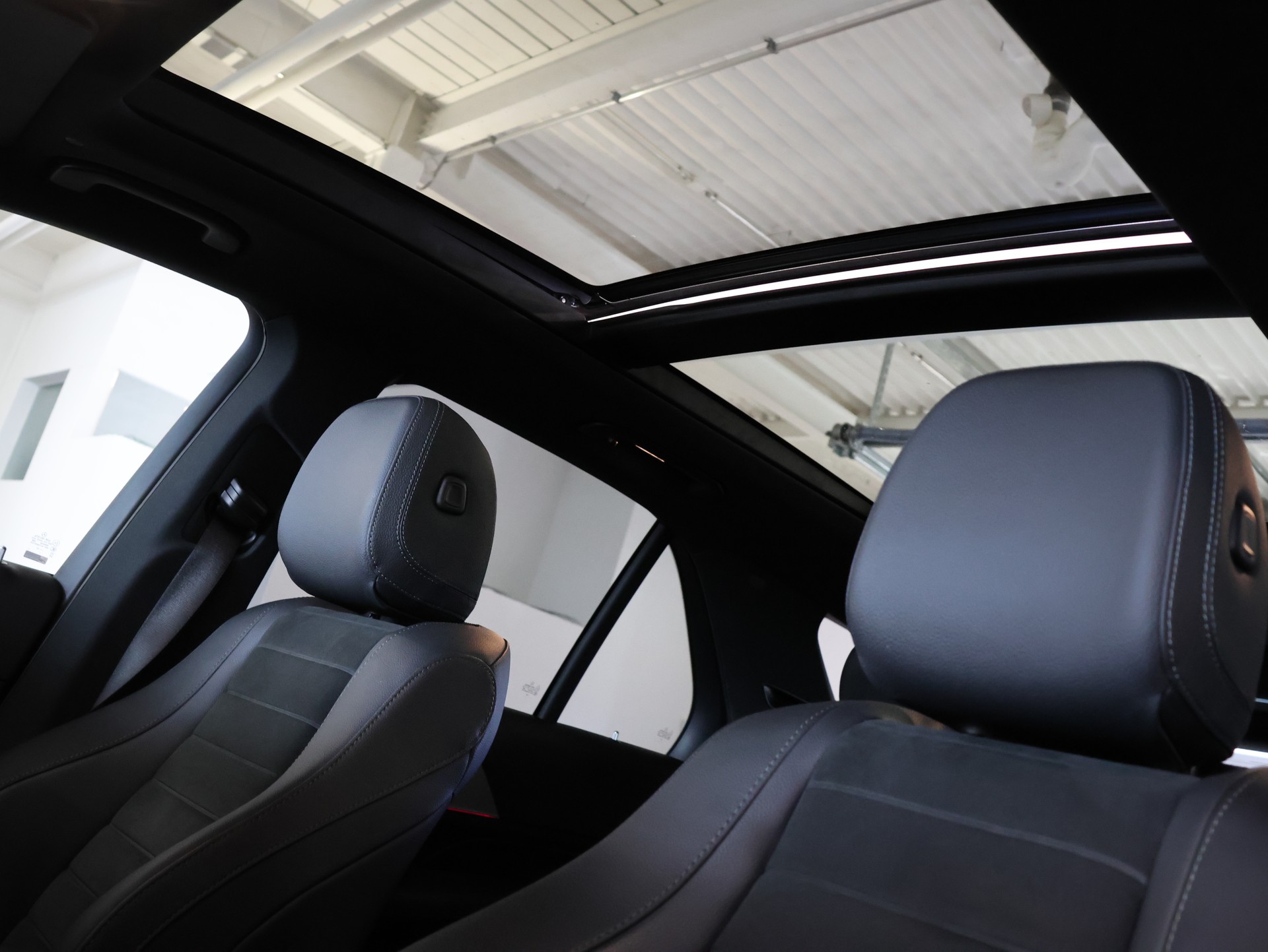 MERCEDES-BENZ GLE 350 de 4Matic 9G-Tronic *360 Kamera* *Panorama* *AMG Line*-image-16