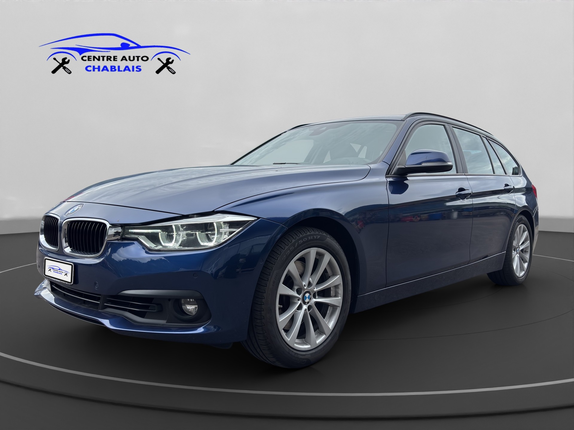 BMW 330i xDrive Touring Steptronic-image-0