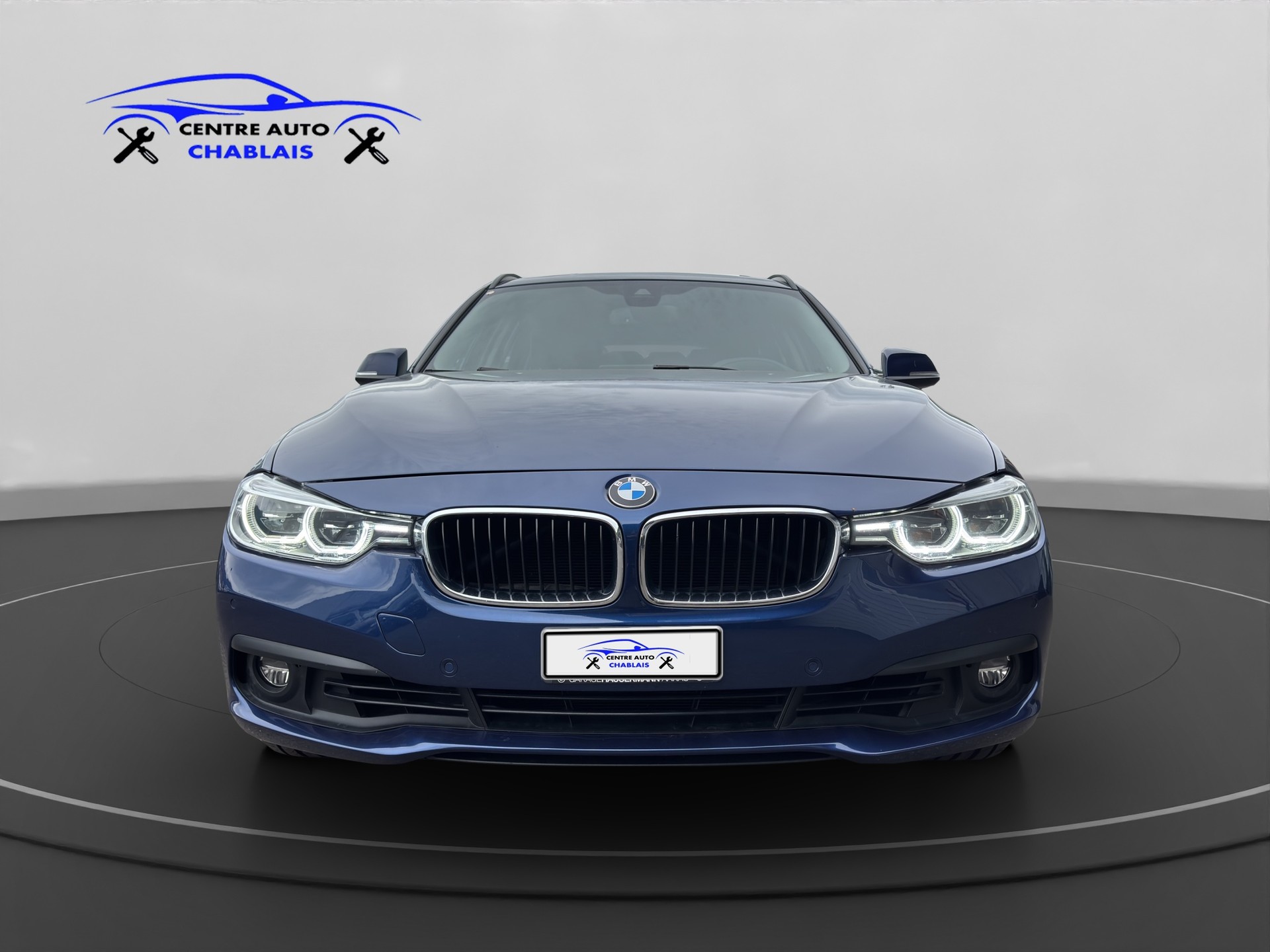 BMW 330i xDrive Touring Steptronic-image-1