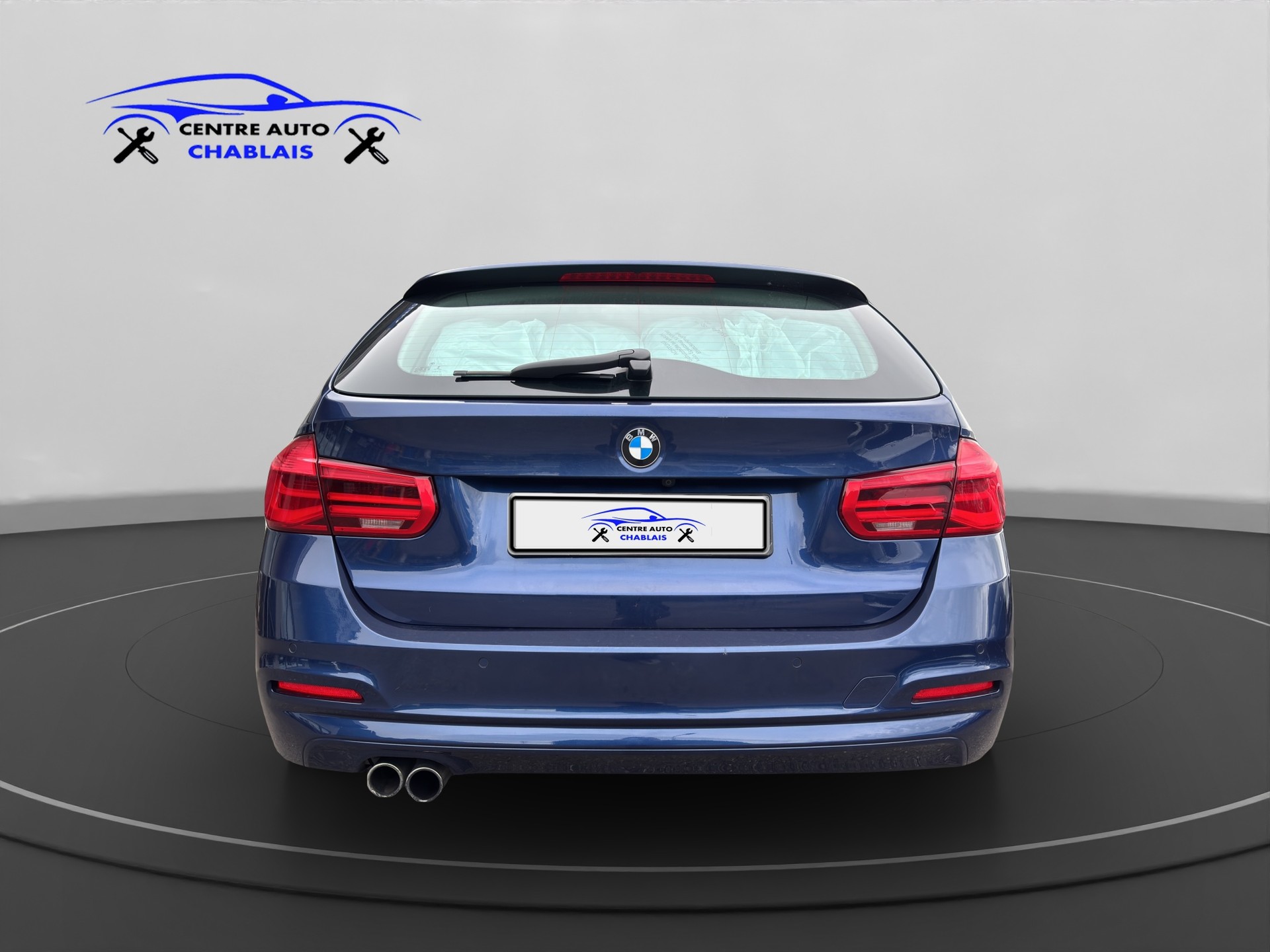 BMW 330i xDrive Touring Steptronic-image-4