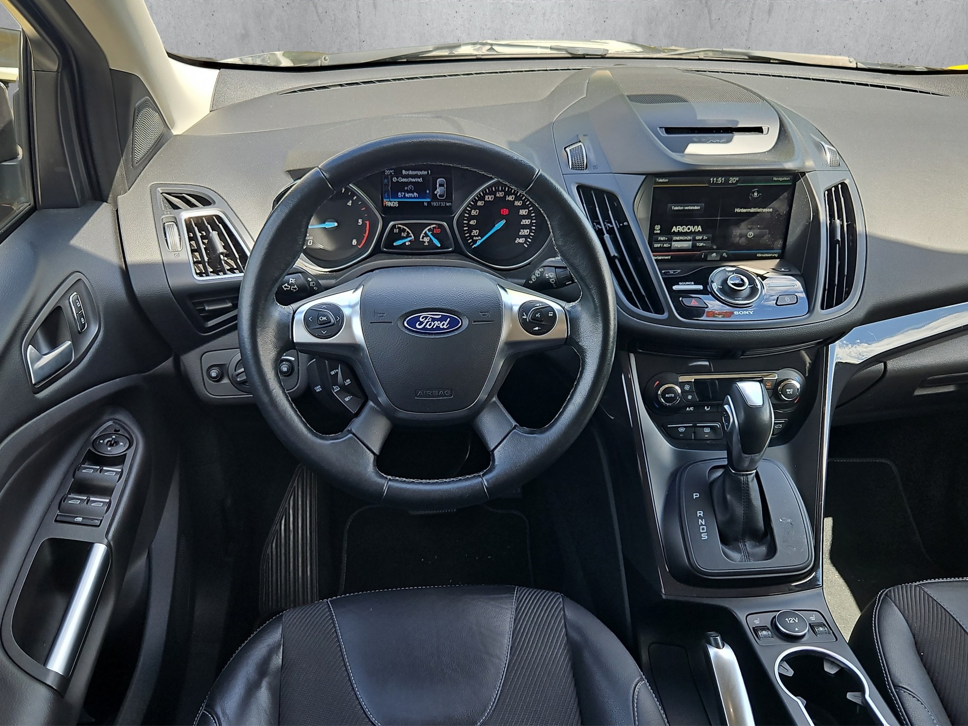 FORD Kuga 2.0 TDCi Titanium S 4WD PowerShift-image-9