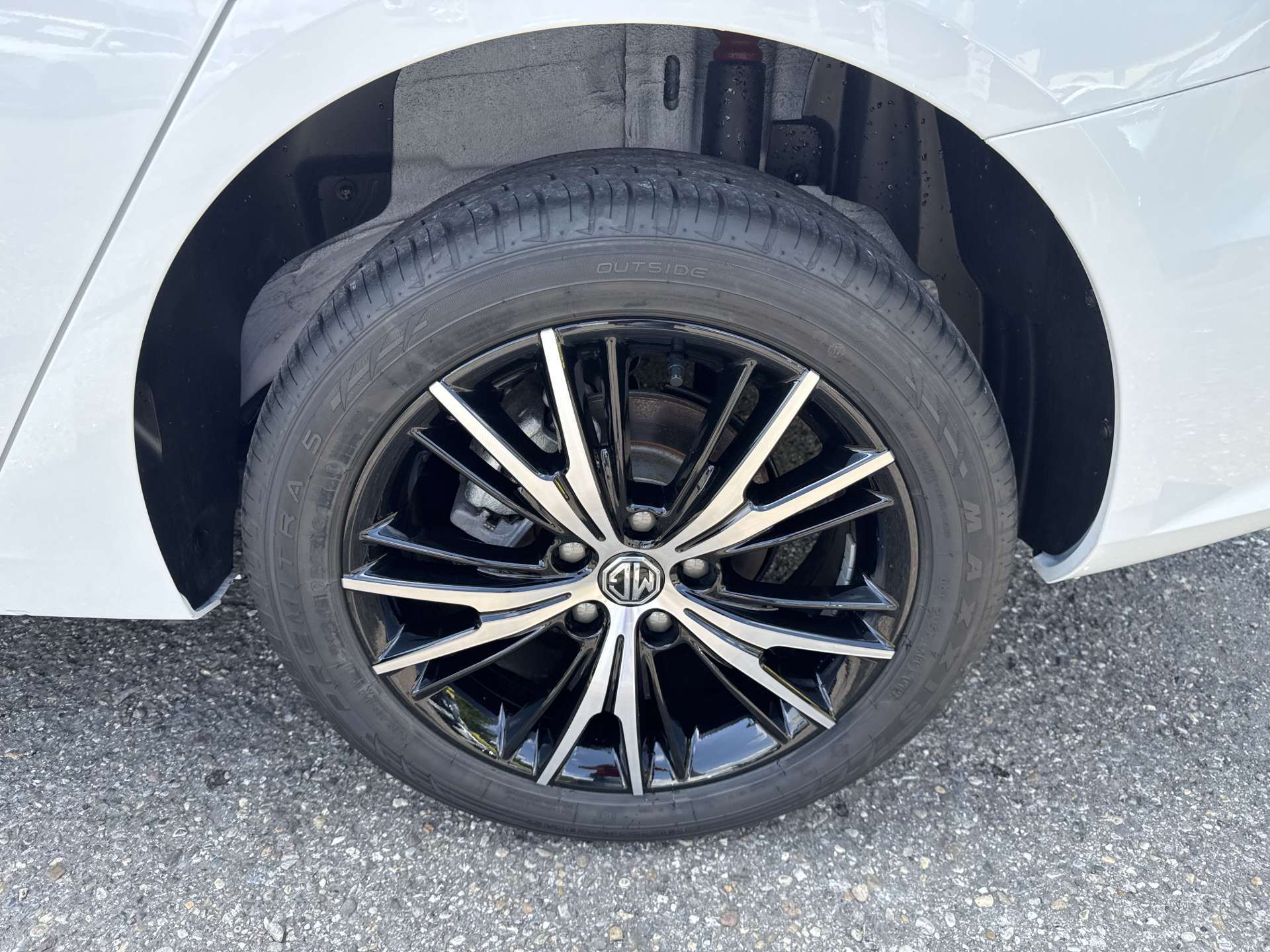 MG 5 EV 61kWh Luxury Automat-image-9