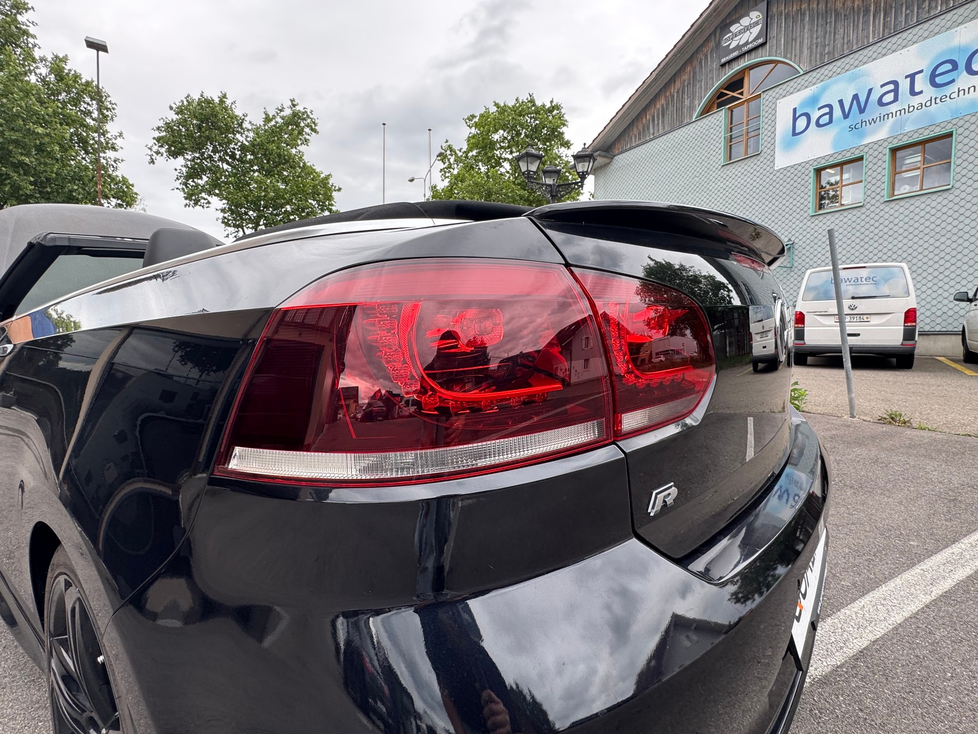 VW Golf Cabrio 2.0 TSI R DSG-image-19