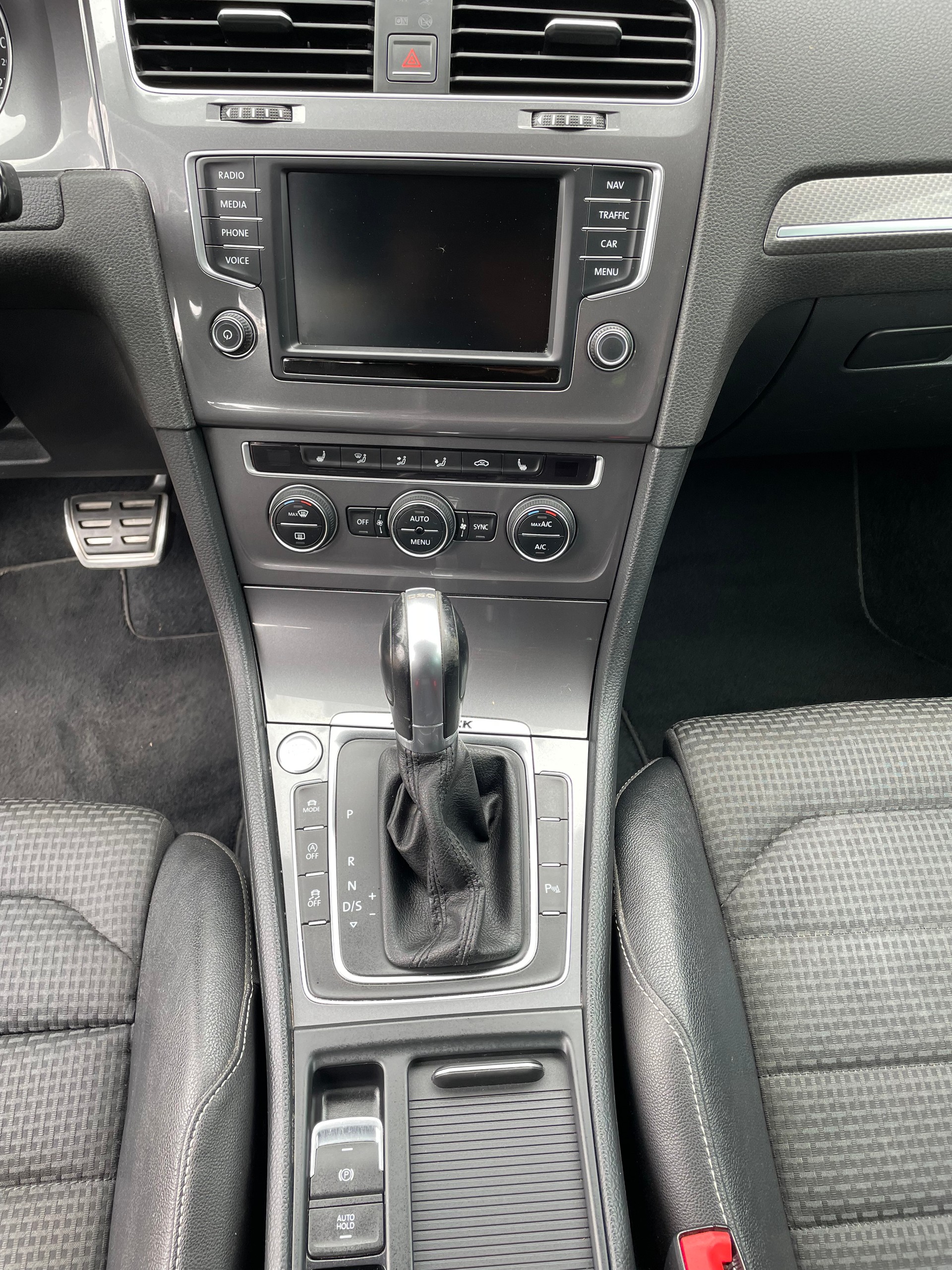 VW Golf 1.8 TSI Alltrack 4Motion-image-10