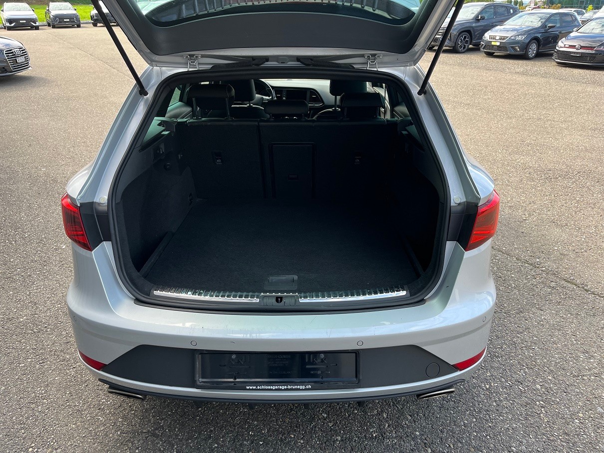 SEAT Leon ST 2.0 TSI Cupra 300 4 Drive DSG-image-4