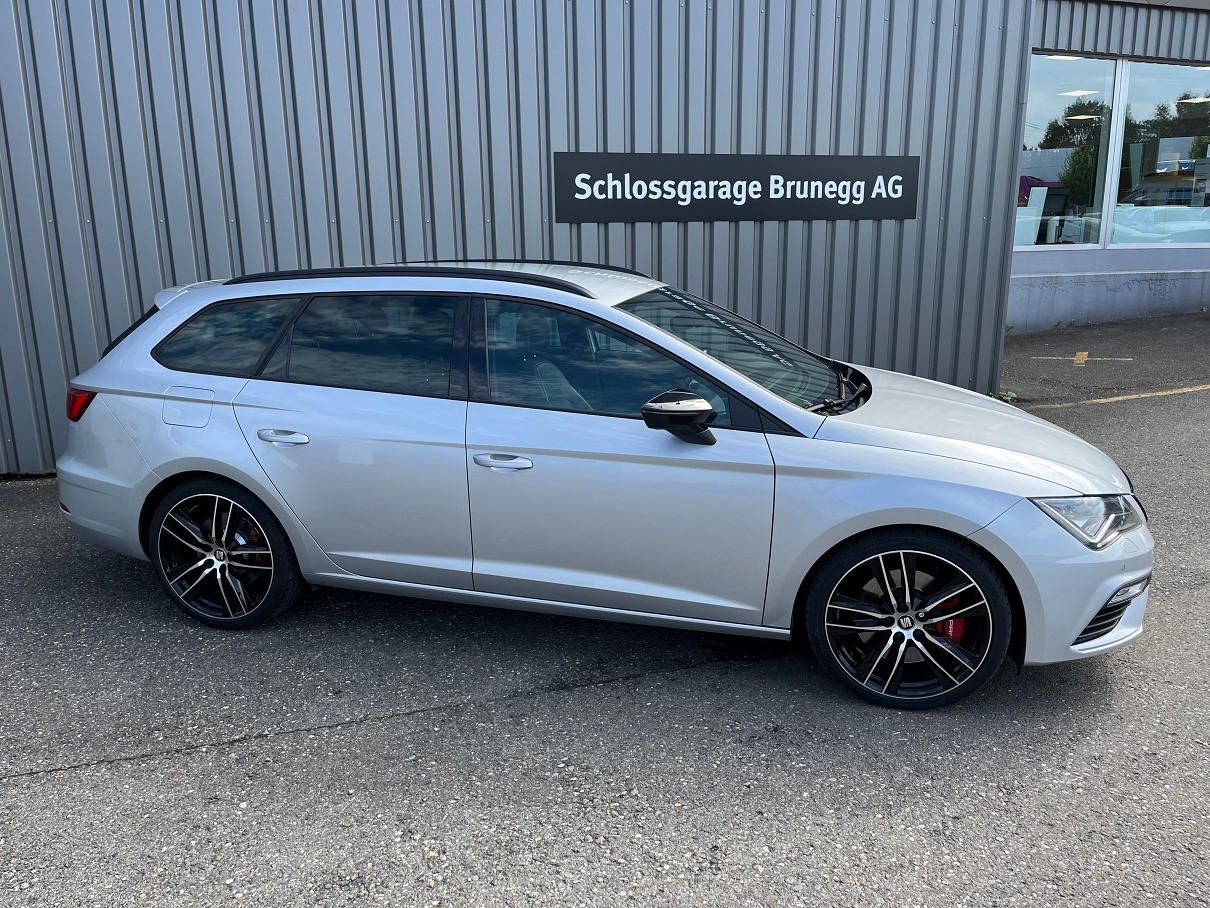 SEAT Leon ST 2.0 TSI Cupra 300 4 Drive DSG-image-1