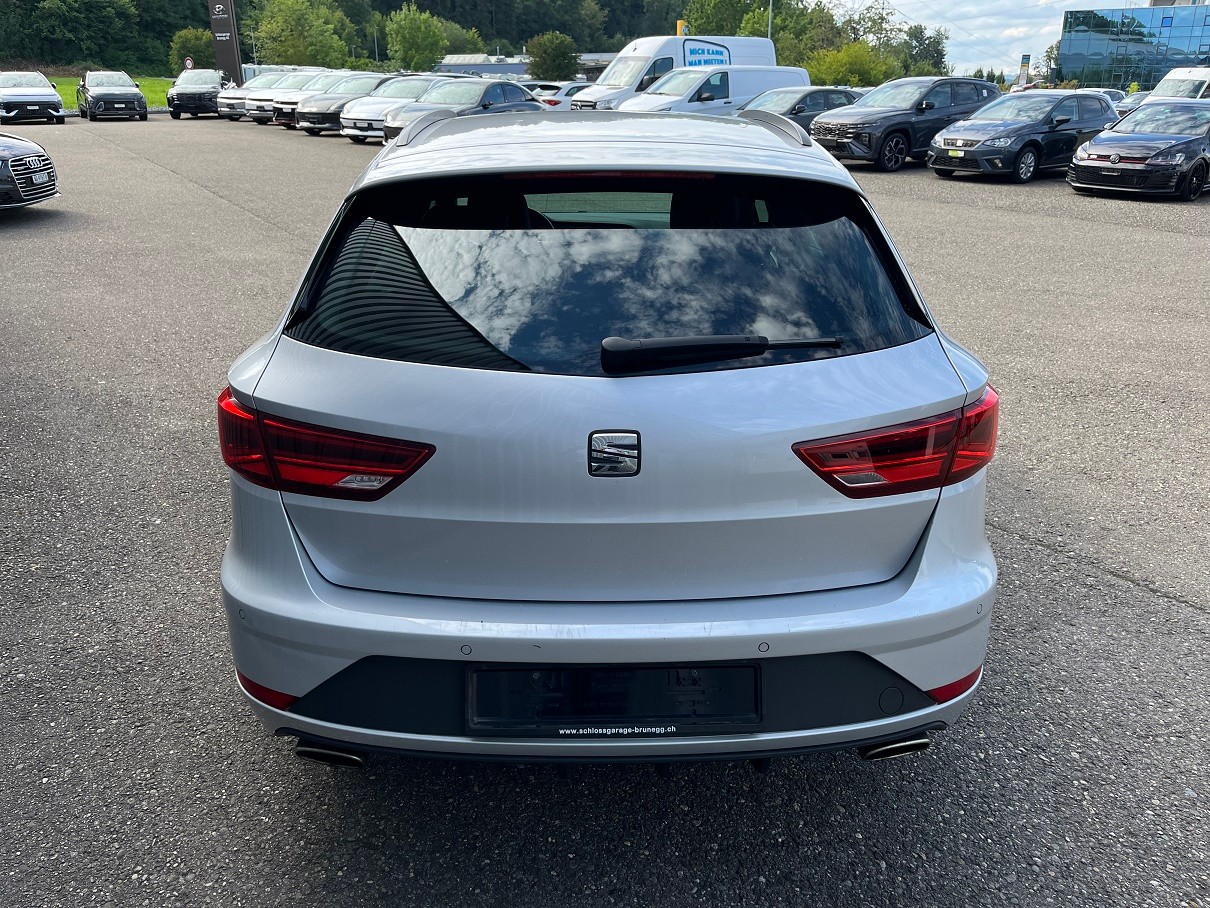 SEAT Leon ST 2.0 TSI Cupra 300 4 Drive DSG-image-3