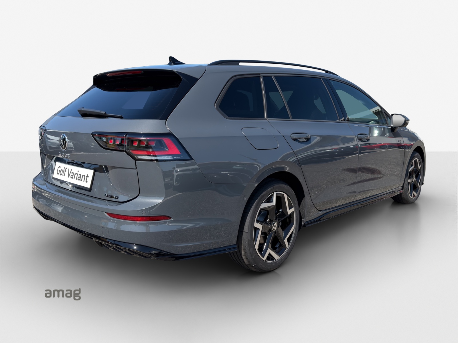 VW Golf Variant 2.0 TSI R-Line DSG 4 Motion-image-4