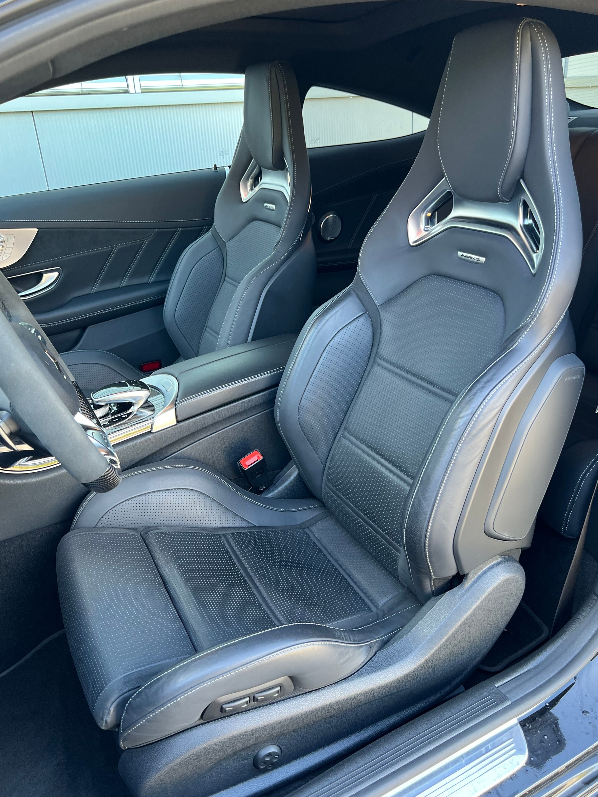 MERCEDES-BENZ C 63 S AMG-image-5