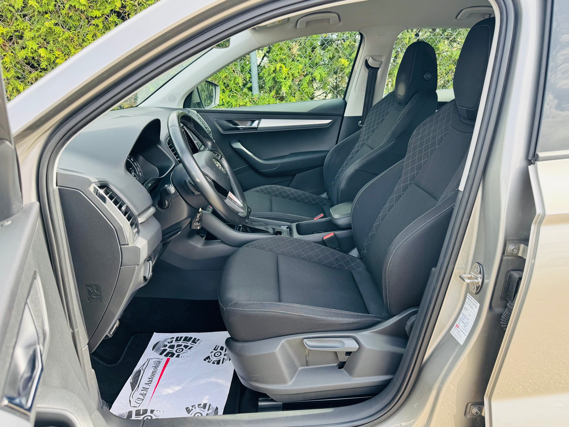 SKODA Karoq 1.0 TSI Ambition DSG-image-10