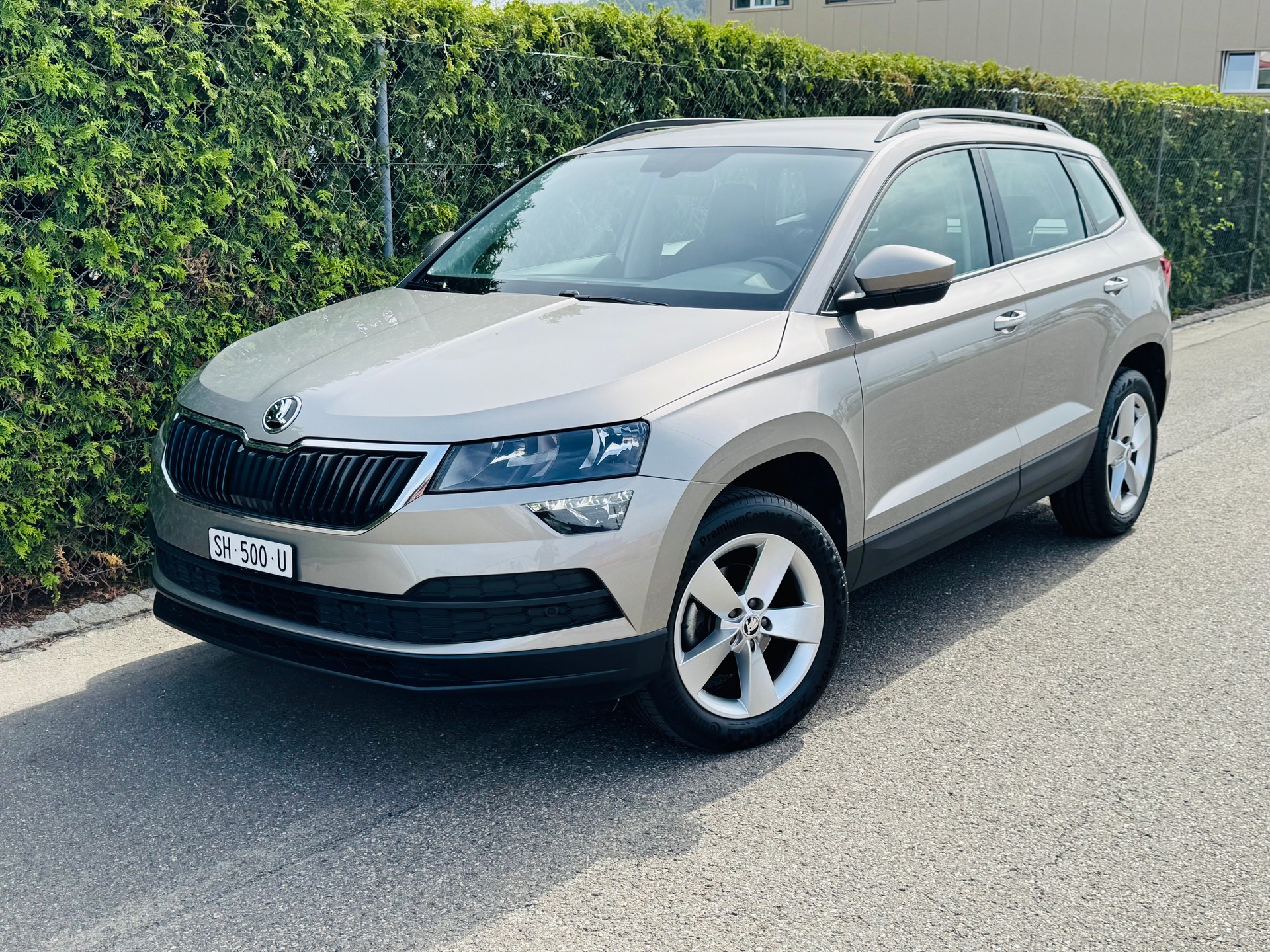 SKODA Karoq 1.0 TSI Ambition DSG-image-1