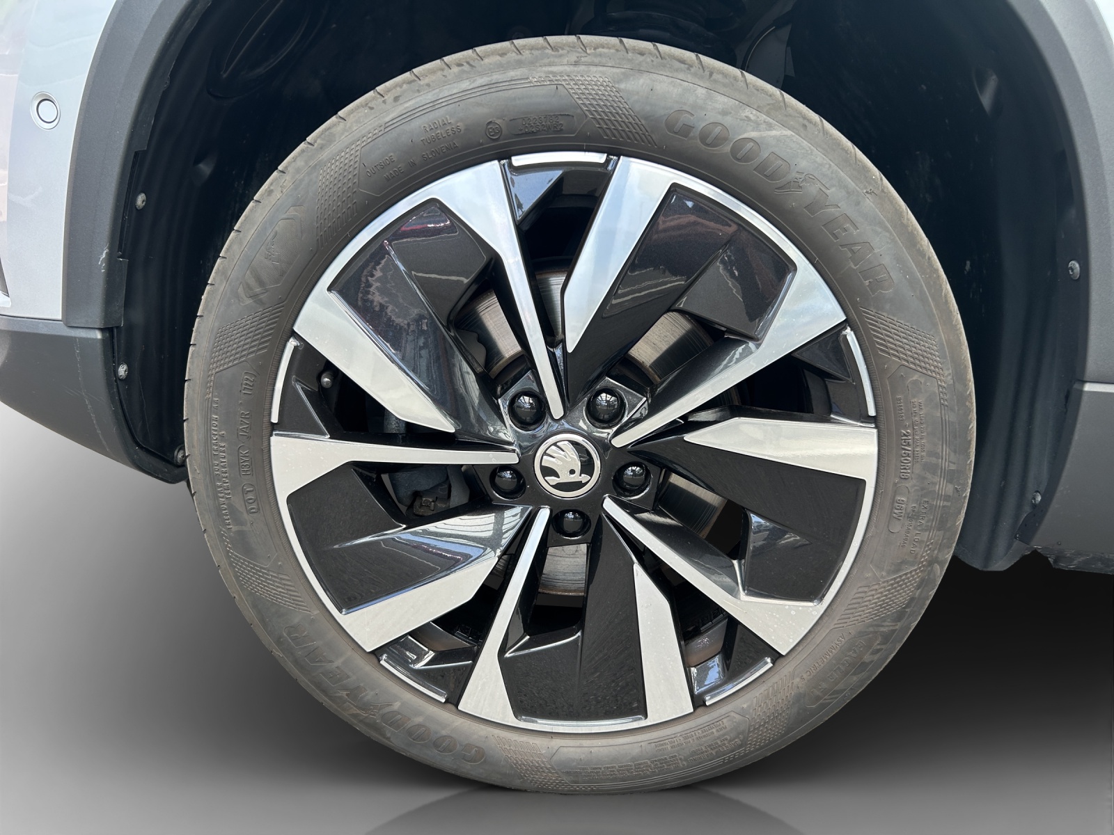 SKODA Karoq 1.5 TSI Style DSG-image-12