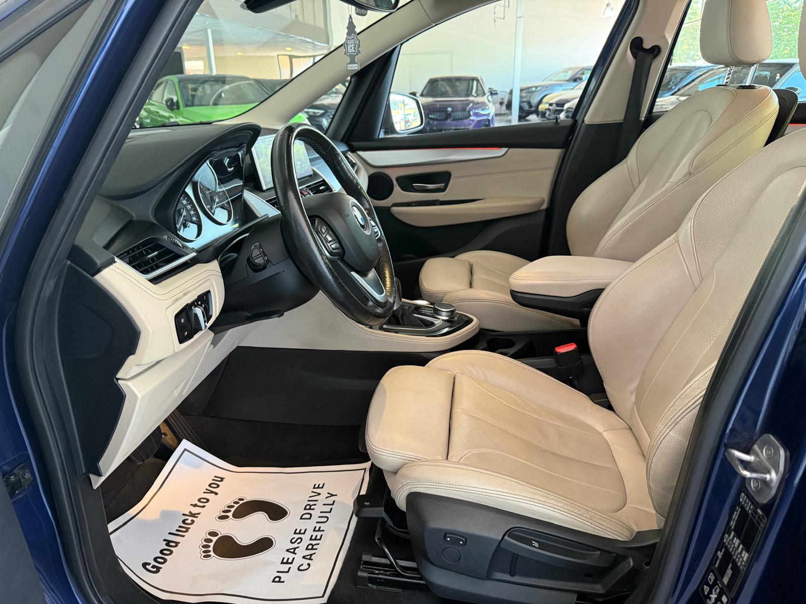 BMW 220d xDrive Gran Tourer Steptronic-image-14
