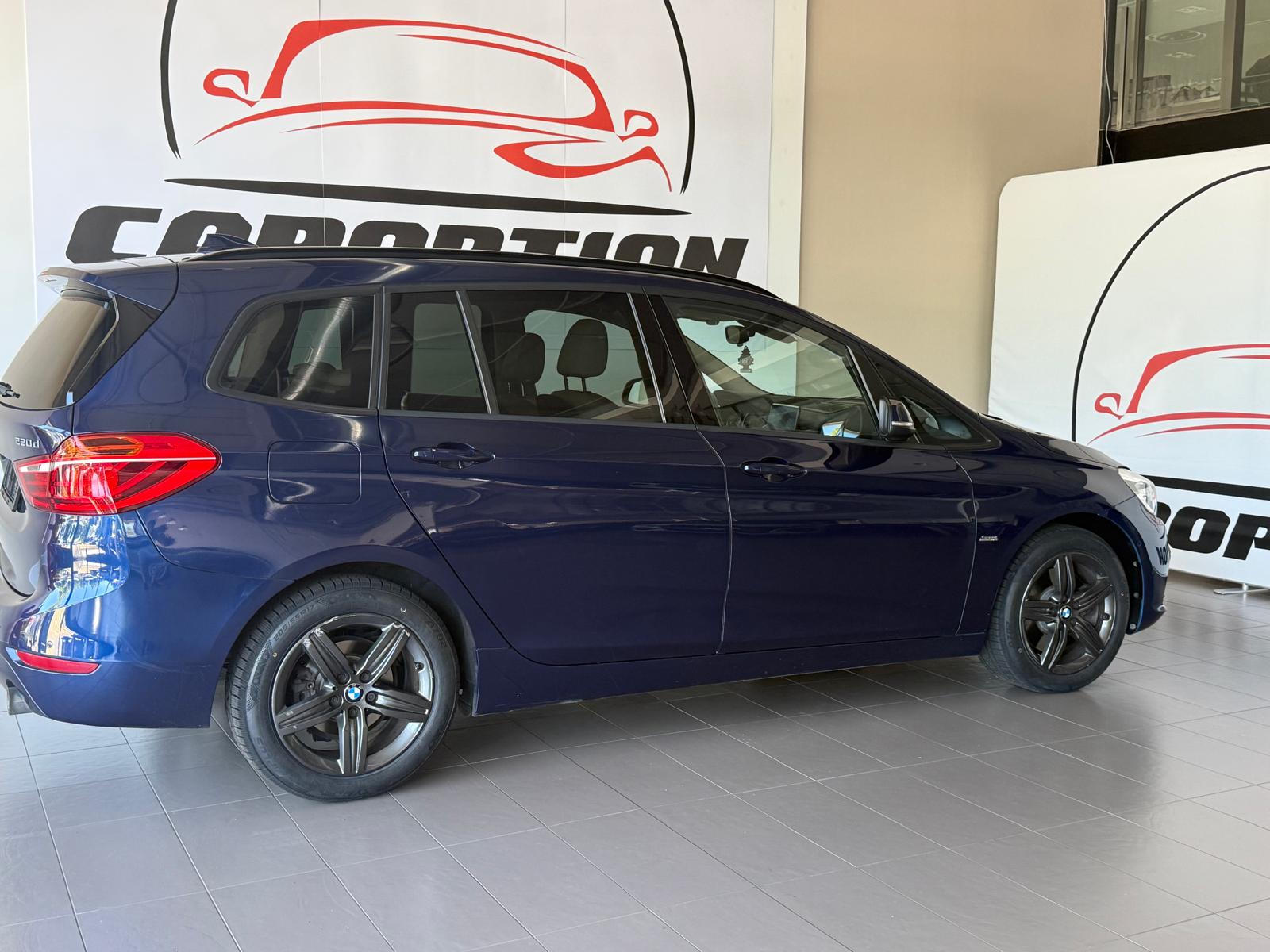 BMW 220d xDrive Gran Tourer Steptronic-image-2